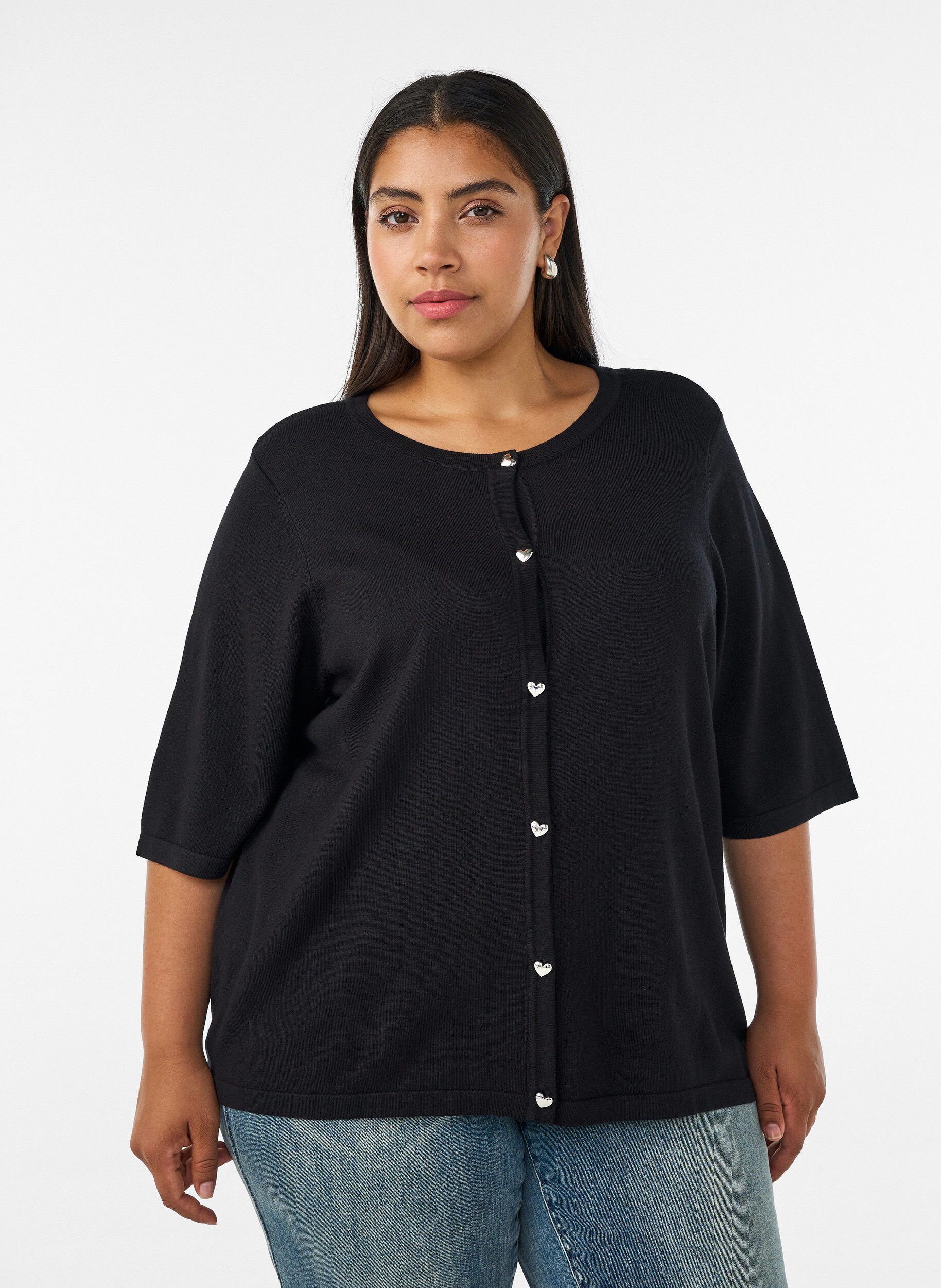 Neulecardigan syd&auml;nnapeilla ja lyhyill&auml; hihoilla, Musta, Model