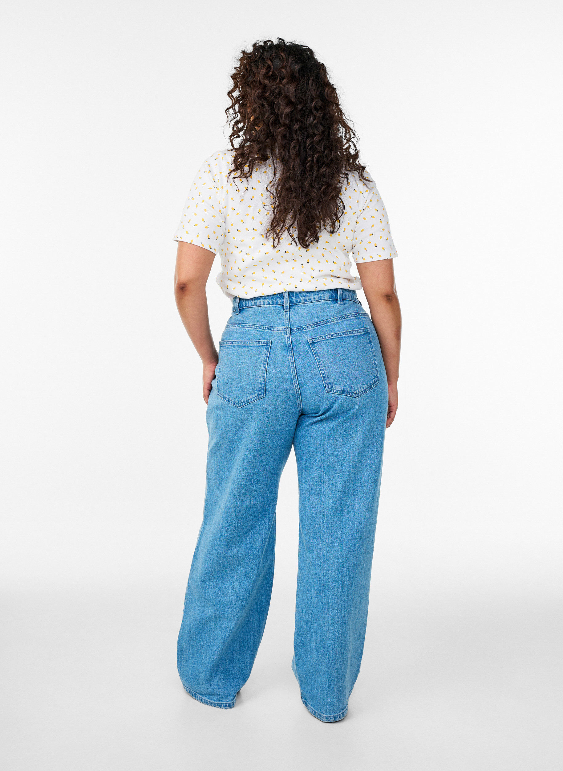 Zizzi Puuvillainen T-paita kauttaaltaan printill&auml;, Valkoinen, Model image number 2