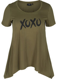 Lyhythihainen puuvillainen t-paita a-mallissa , Ivy Green XOXO