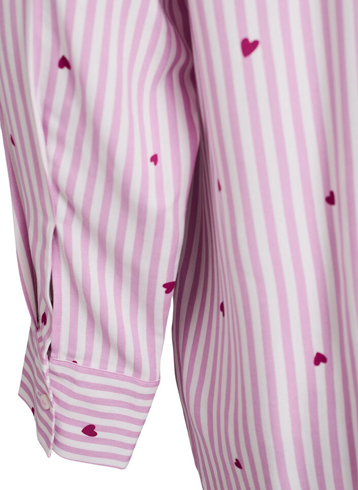 Y&ouml;paita raidoilla ja syd&auml;mill&auml;, Vaaleanpunainen, Packshot image number 3