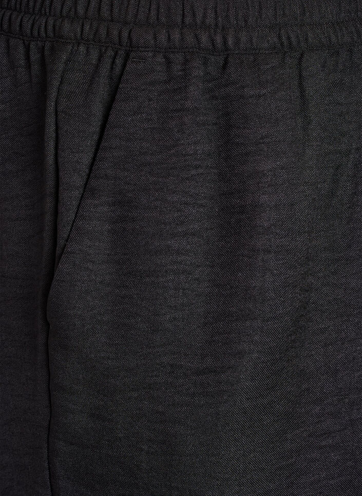 Shortsit, joissa on taskut ja korkea vyötärö, Musta, Packshot image number 2