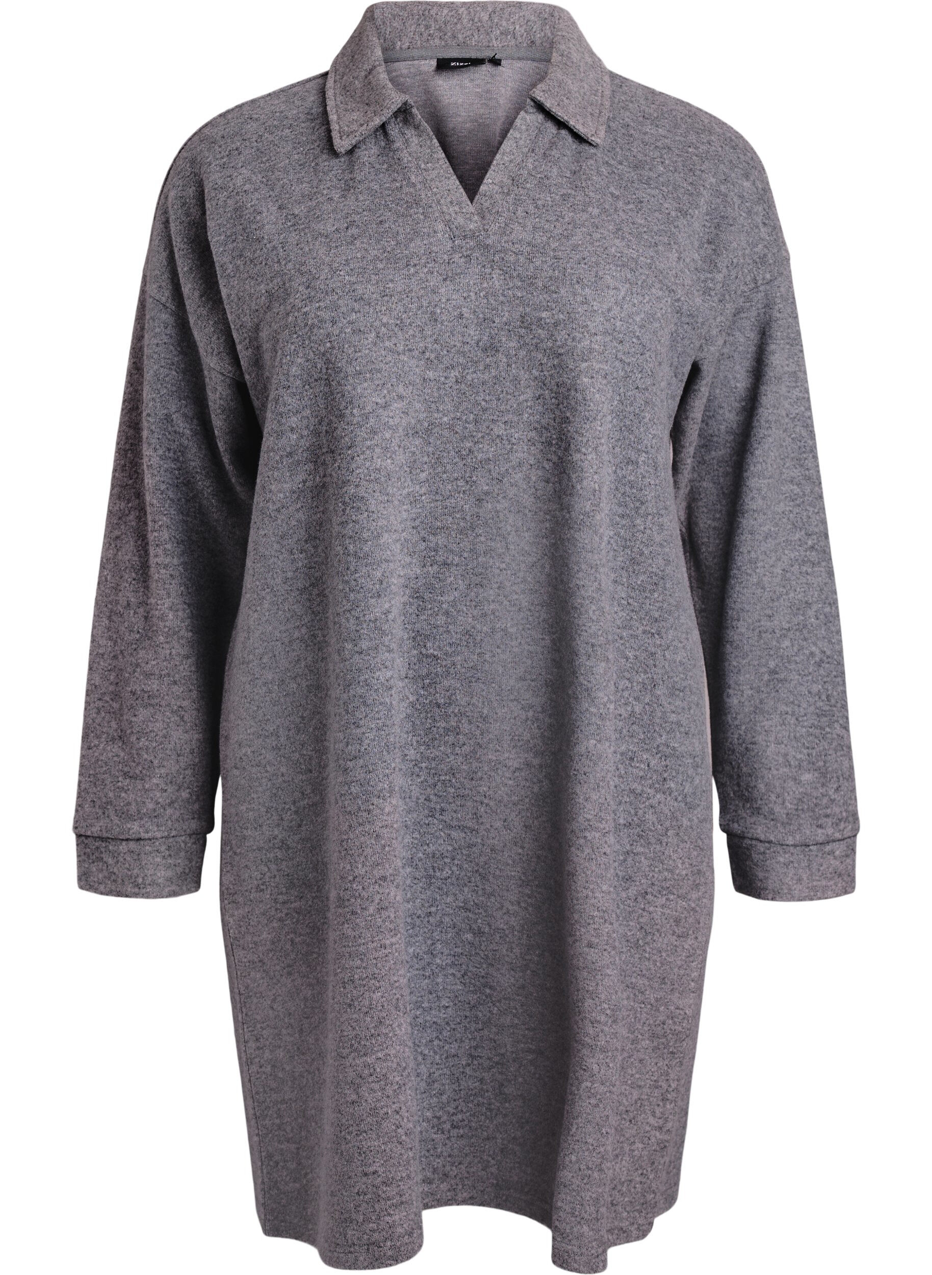 Polvimittainen trikoomekko V-p&auml;&auml;ntiell&auml; ja kauluksella