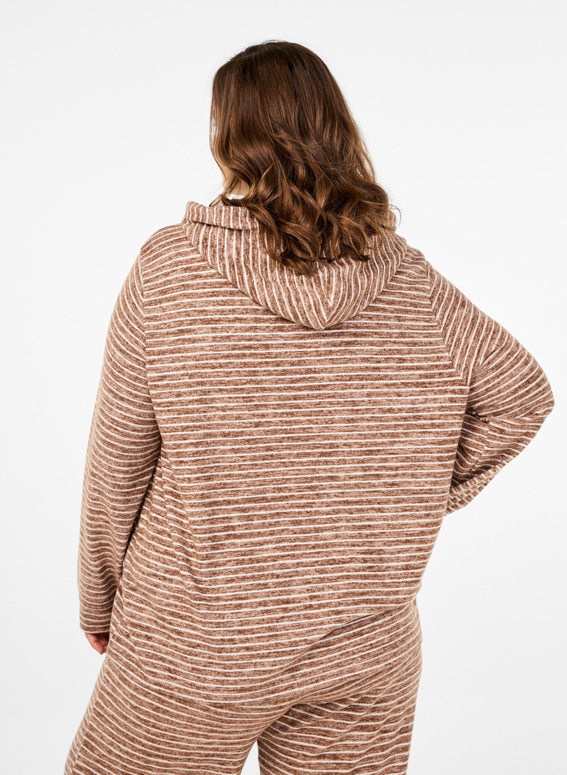 Zizzi L&ouml;ys&auml; huppari, Fondue Fudge, Model image number 1