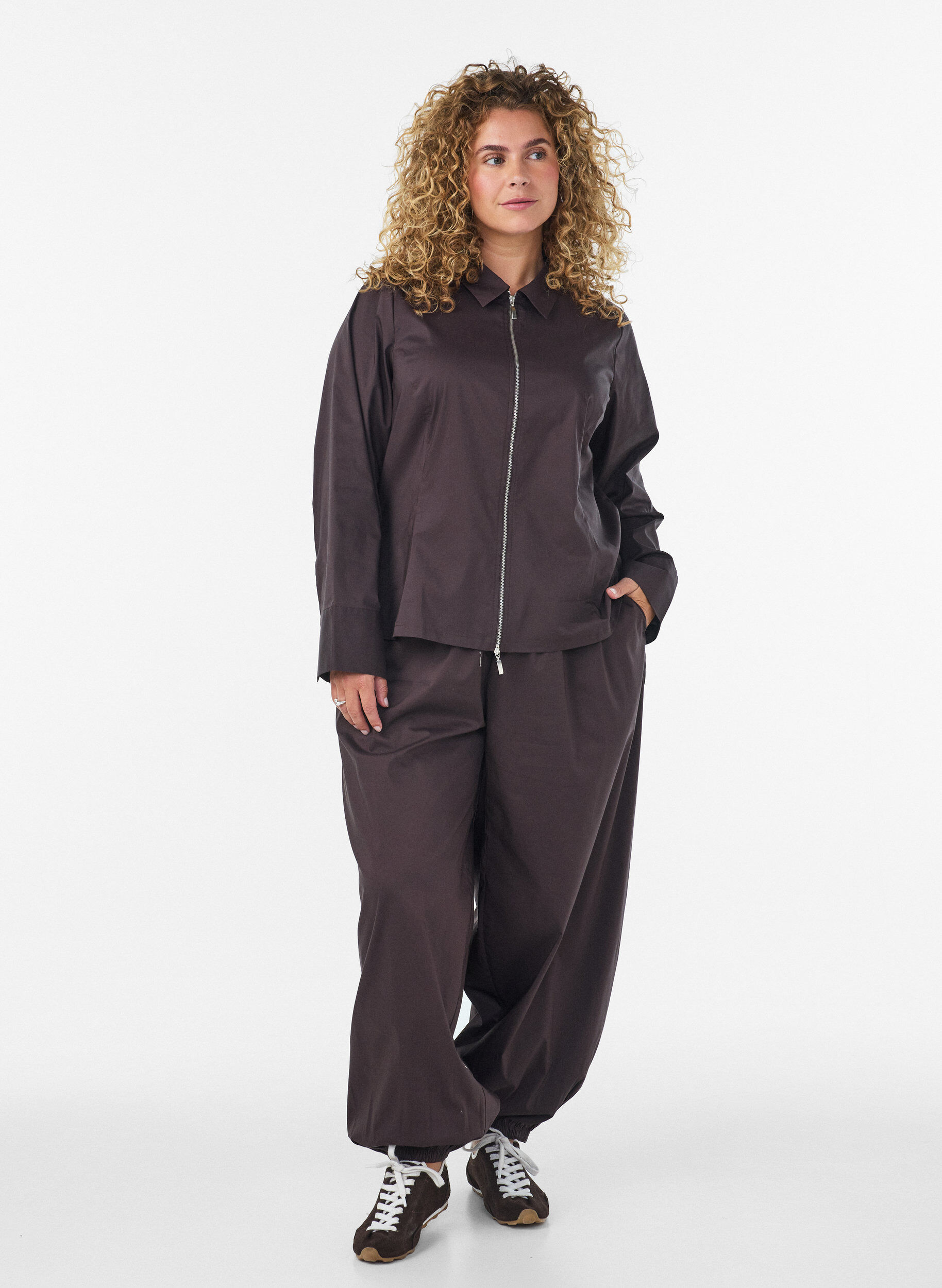 ZizziLyhyt paita kaksisuuntaisella vetoketjulla, Ruskea, Model image number 1