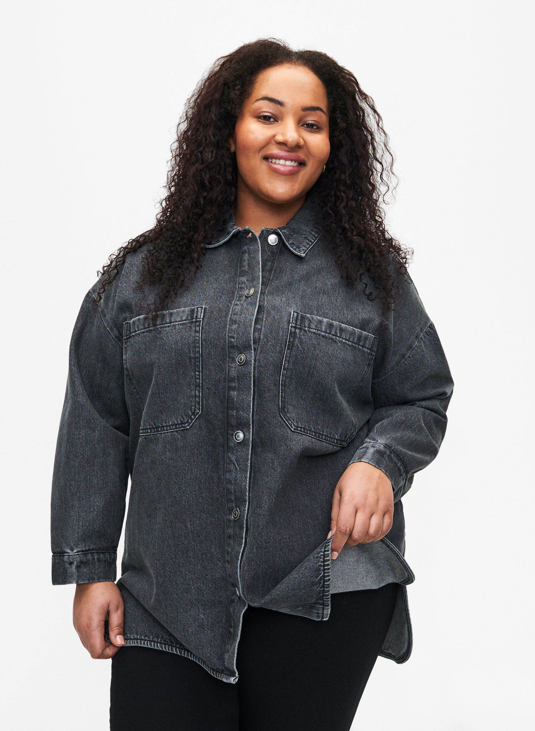 Zizzi V&auml;lj&auml; denim-takki napeilla, Grey Denim, Model image number 0