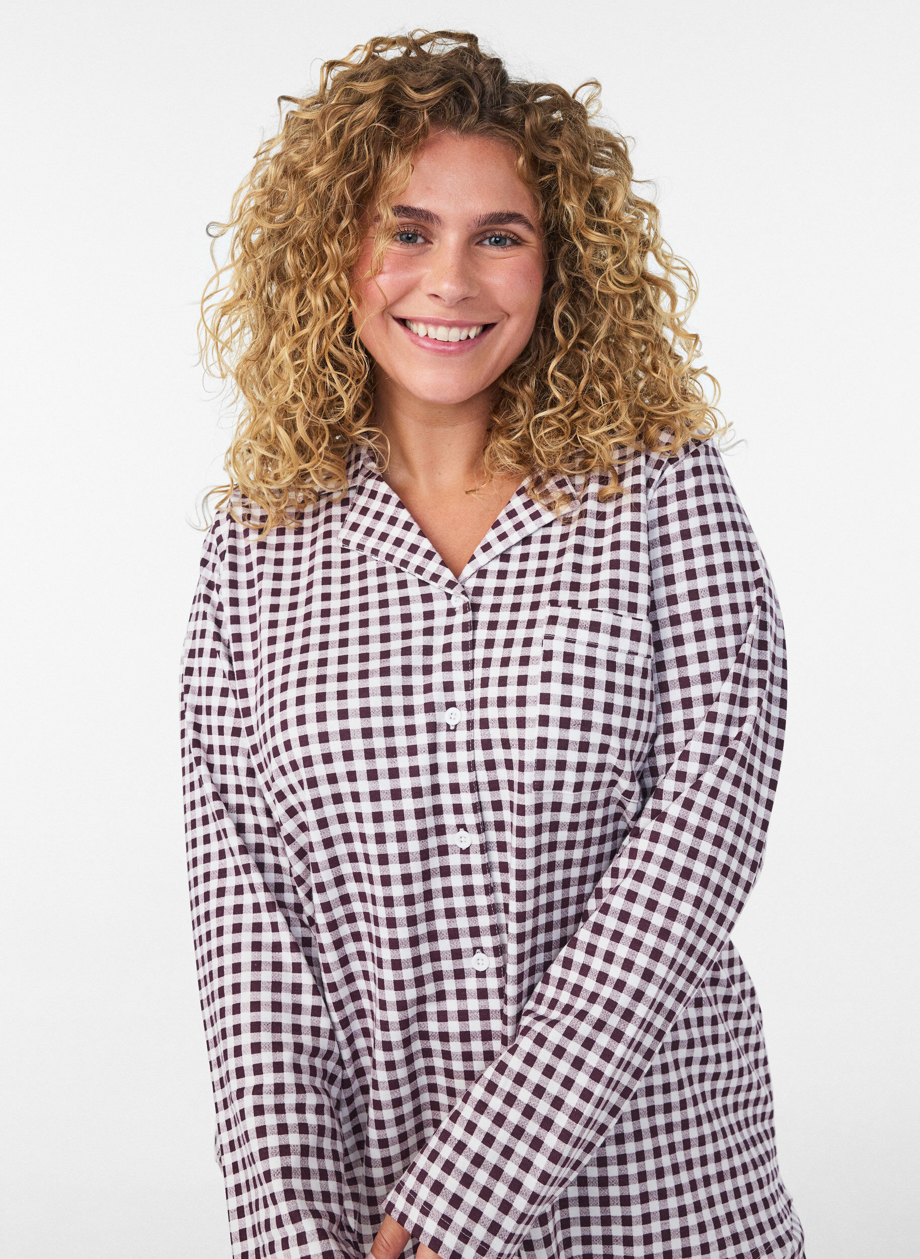 ZizziPuuvillainen pyjamapaita rintataskulla, Punainen, Model image number 4