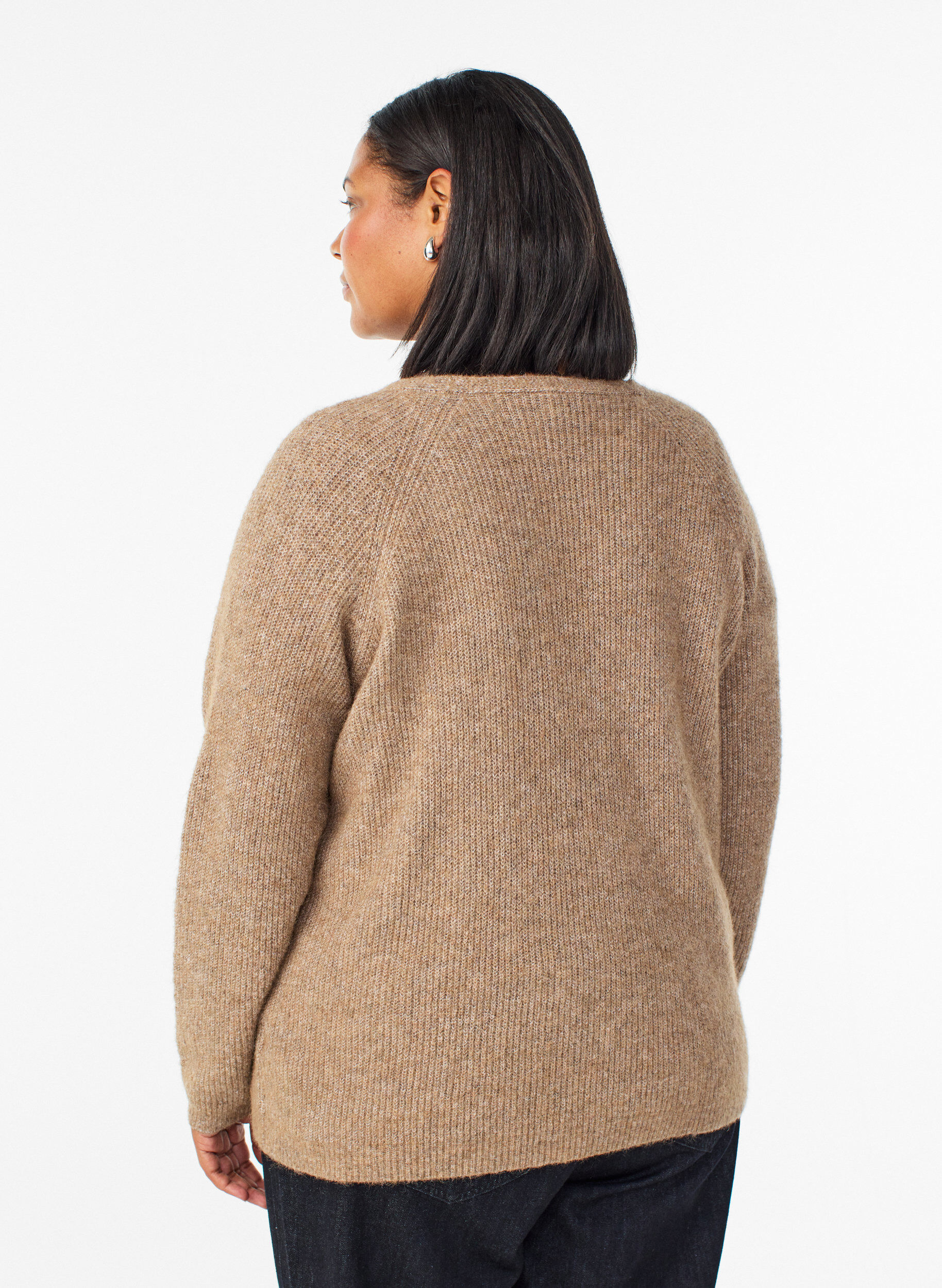 Zizzi Neulepusero v-p&auml;&auml;ntiell&auml; ja raglanhihoilla, Ruskea, Model image number 2