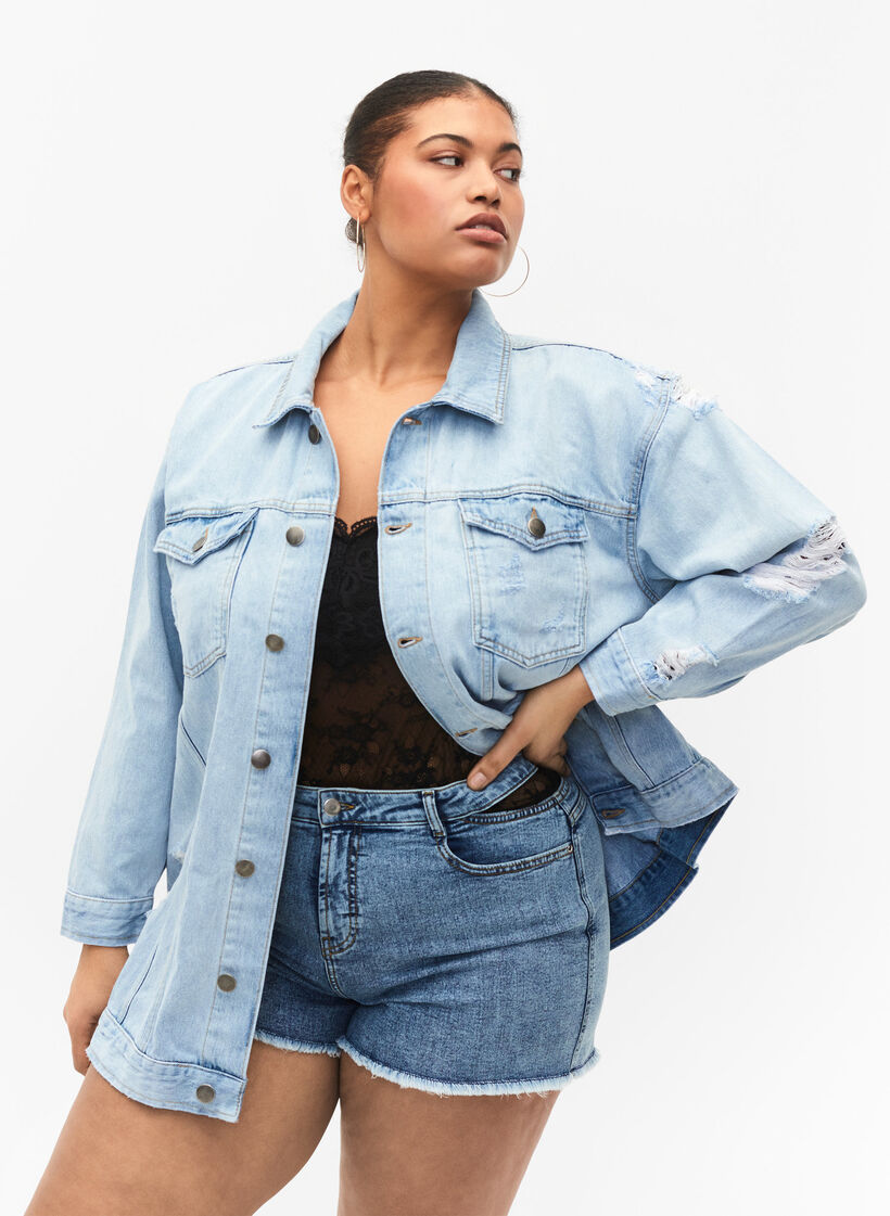 Väljä farkkutakki kulutuksilla, Light blue denim, Model image number 0