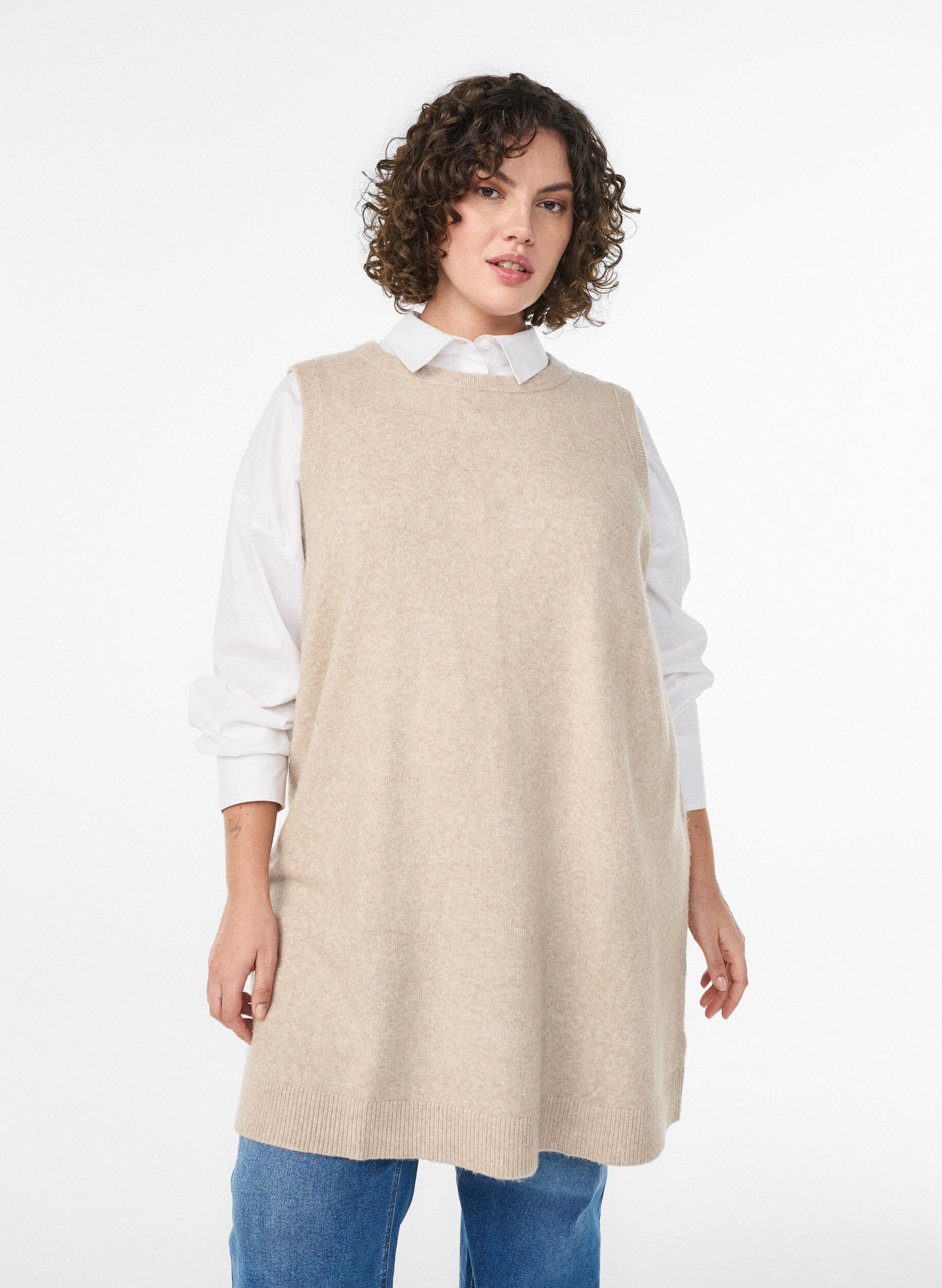 Lyhyt hihaton neulemekko, Beige, Model
