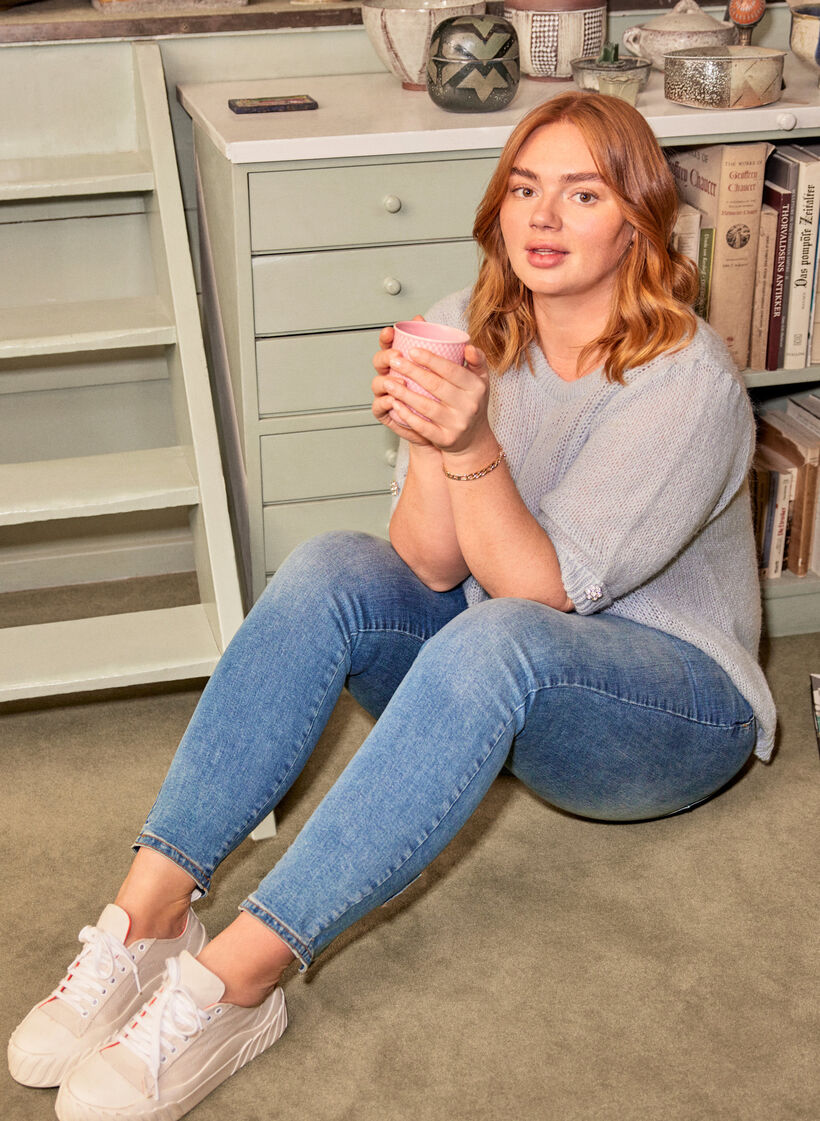 Kropatut Amy-farkut korkealla vyötäröllä ja ruseteilla, Blue denim, Image image number 0