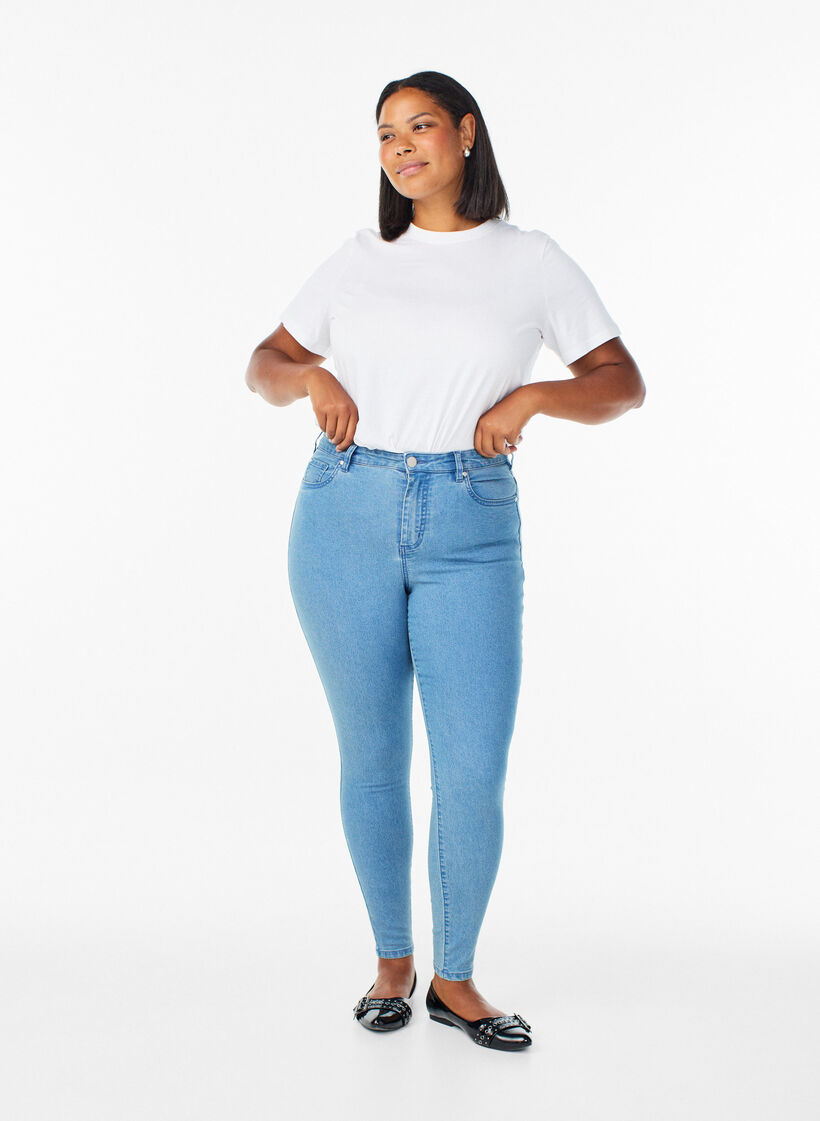 Amy korkea vy&ouml;t&auml;r&ouml;iset super slim fit -farkut, Sininen, Model image number 0