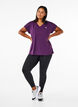 V&auml;lj&auml; treenipaita, jossa on V-p&auml;&auml;ntie, Violetti, Model image number 1
