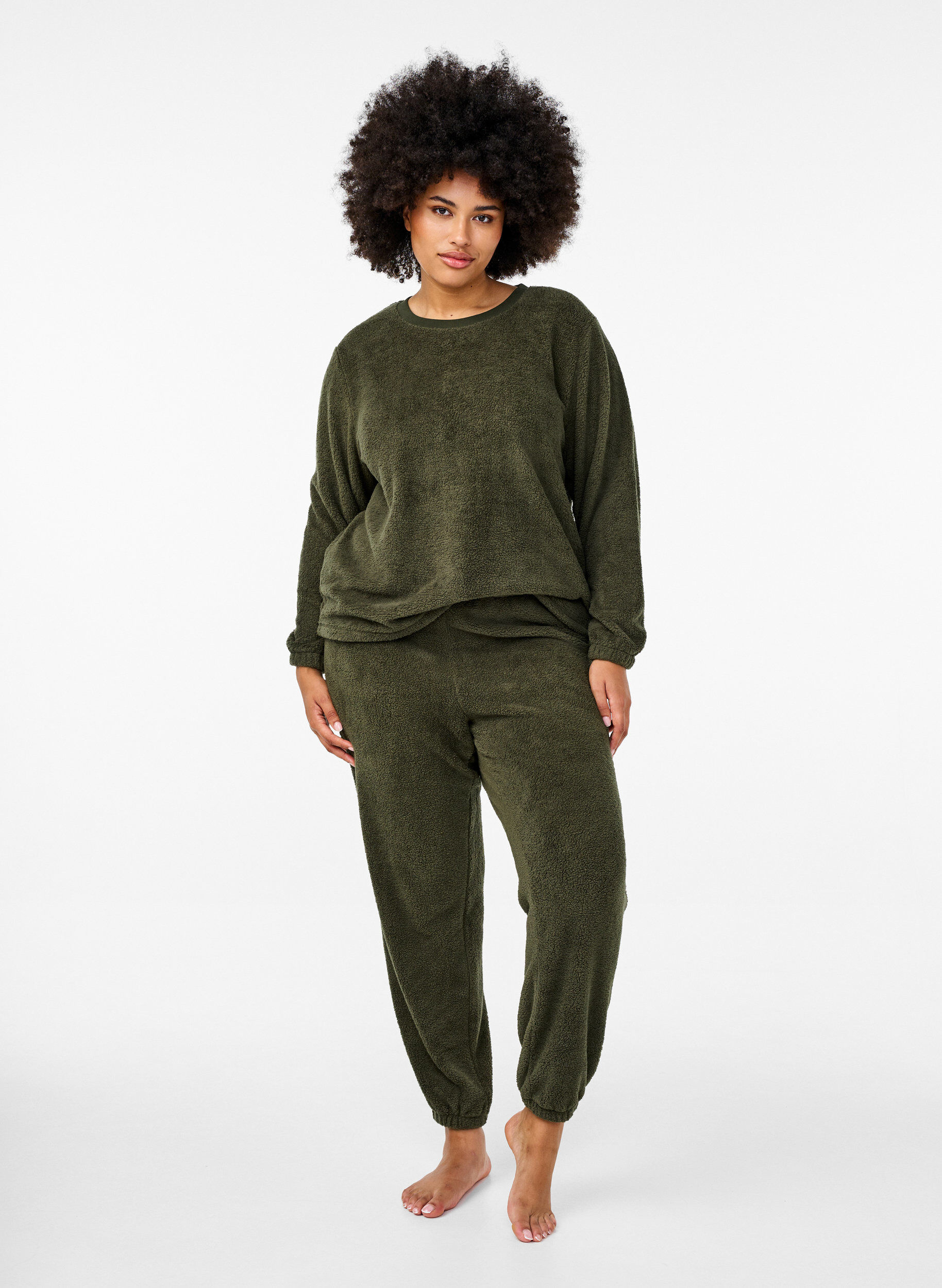 Zizzi Rento teddy-paita py&ouml;re&auml;ll&auml; p&auml;&auml;ntiell&auml;, Forest Night, Model image number 2