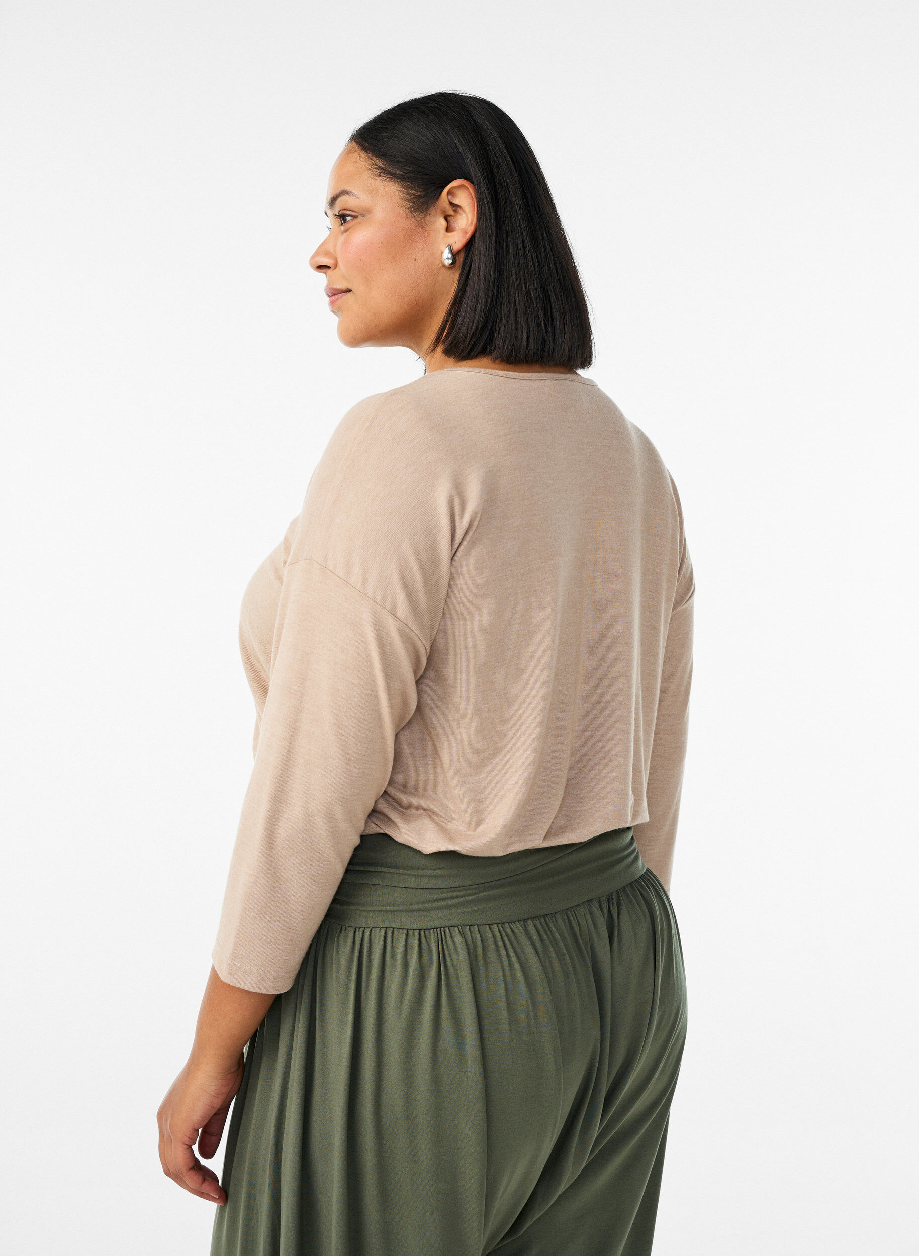 Zizzi Jerseypusero 3/4-hihoilla, Beige, Model image number 2