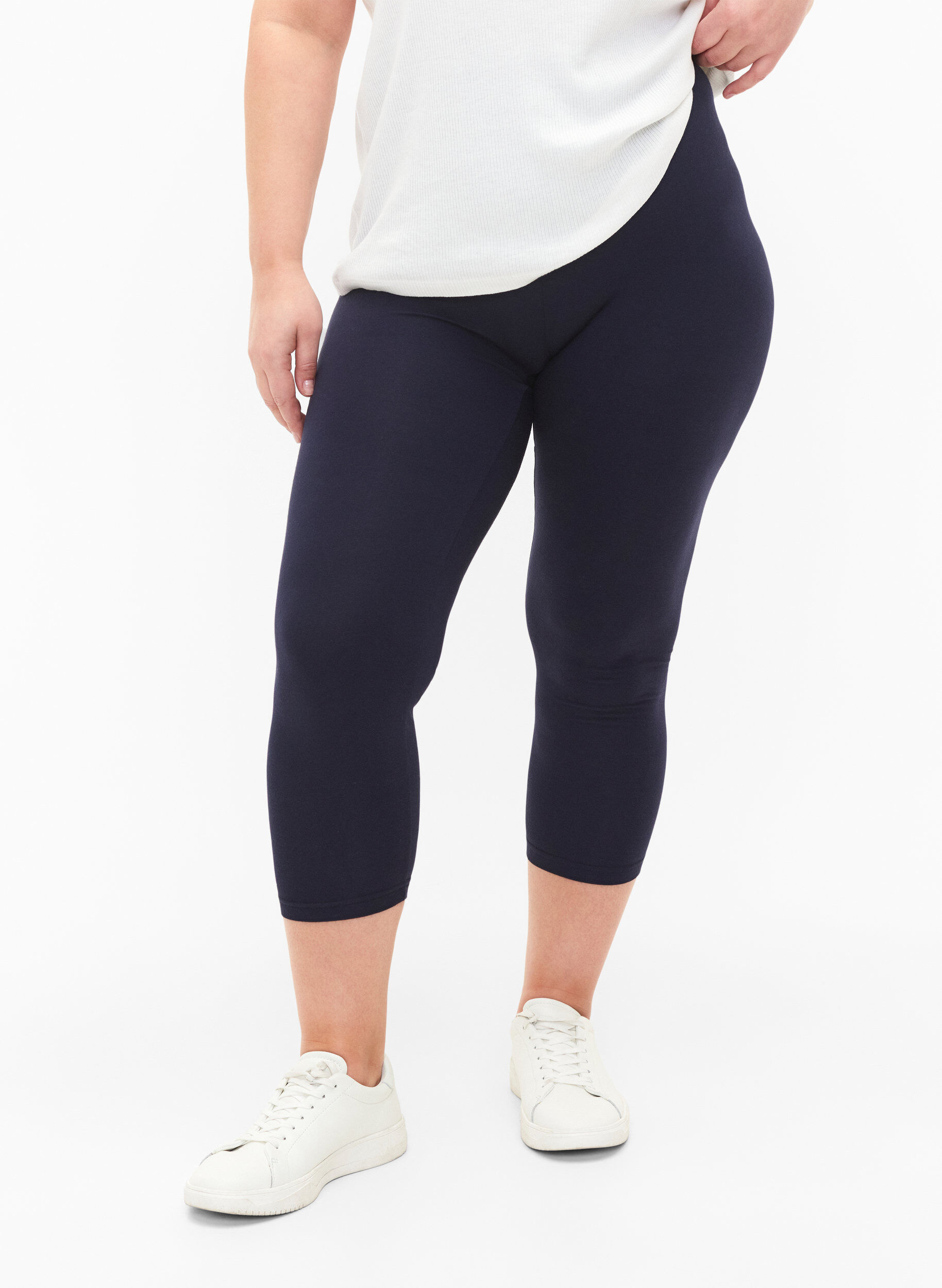 3/4-pituiset viskoosileggingsit, Sininen, Model