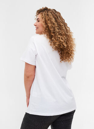 2 perus t-paitaa puuvillasta, Bright White, Model image number 1