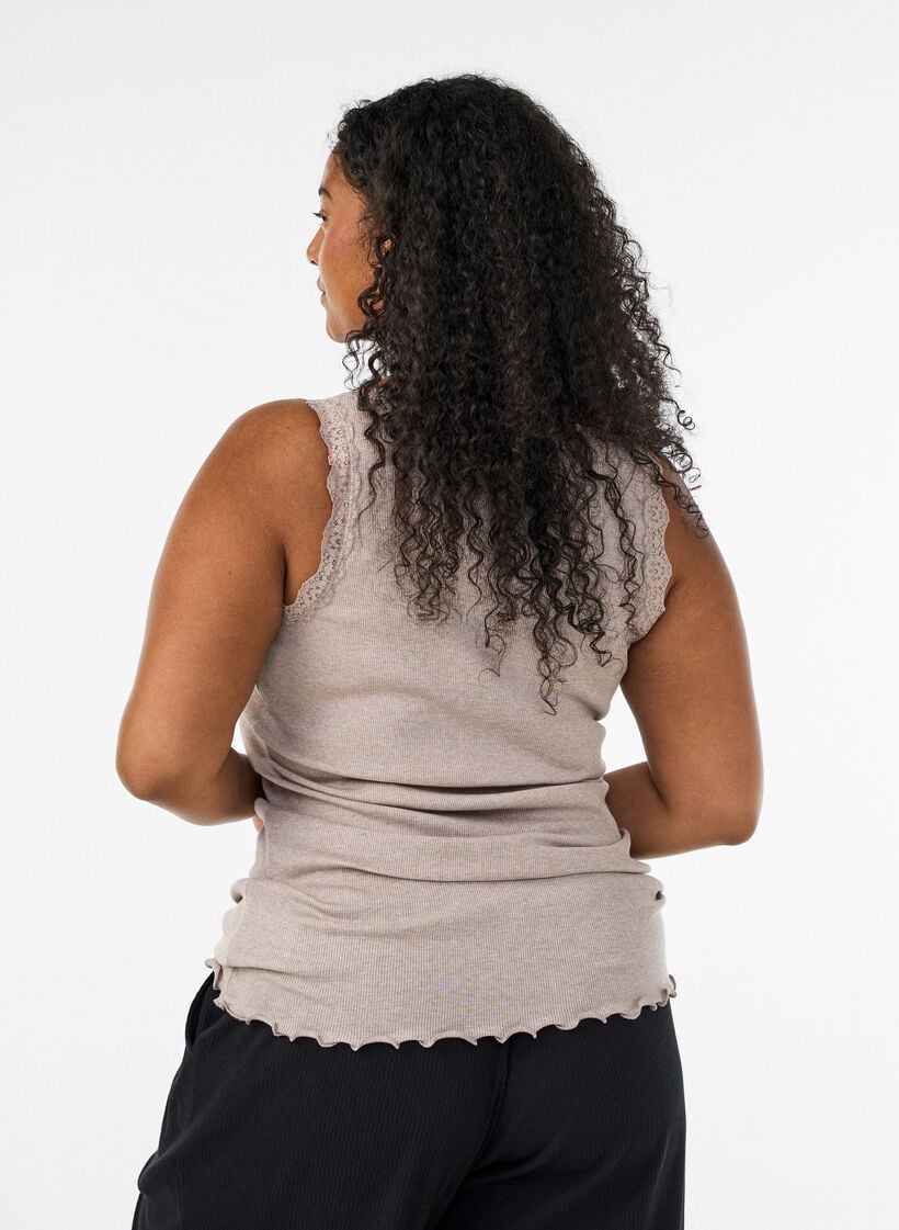 Ribattu toppi pitsireunuksella, Beige, Model image number 2