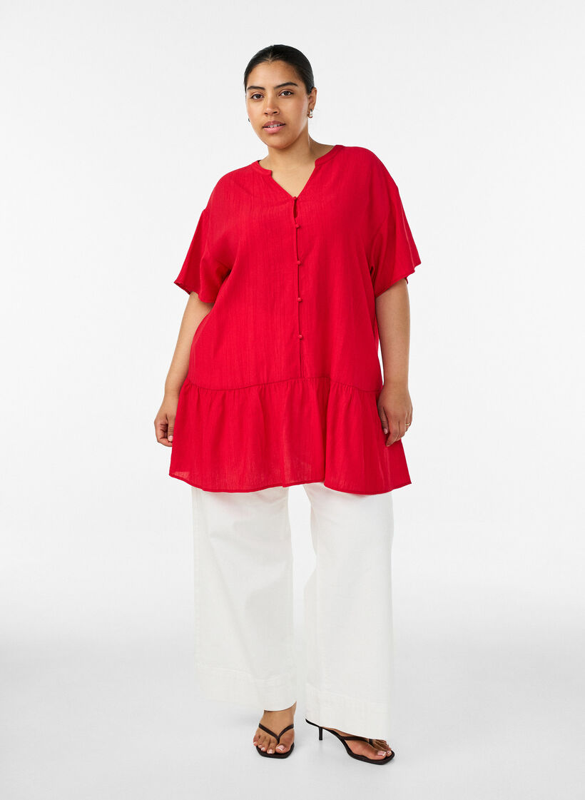 V&auml;lj&auml; tunika ryppyisell&auml; pinnalla ja r&ouml;yhel&ouml;helmalla, Punainen, Model image number 1