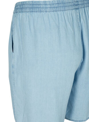 Väljät shortsit nyörillä ja taskuilla, Light blue denim, Packshot image number 3
