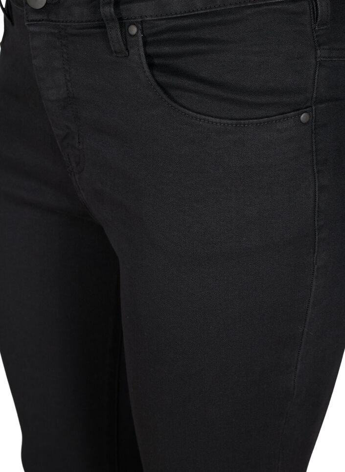 Super slim Amy-farkut korkealla vy&ouml;t&auml;r&ouml;ll&auml;, Black, Packshot image number 2