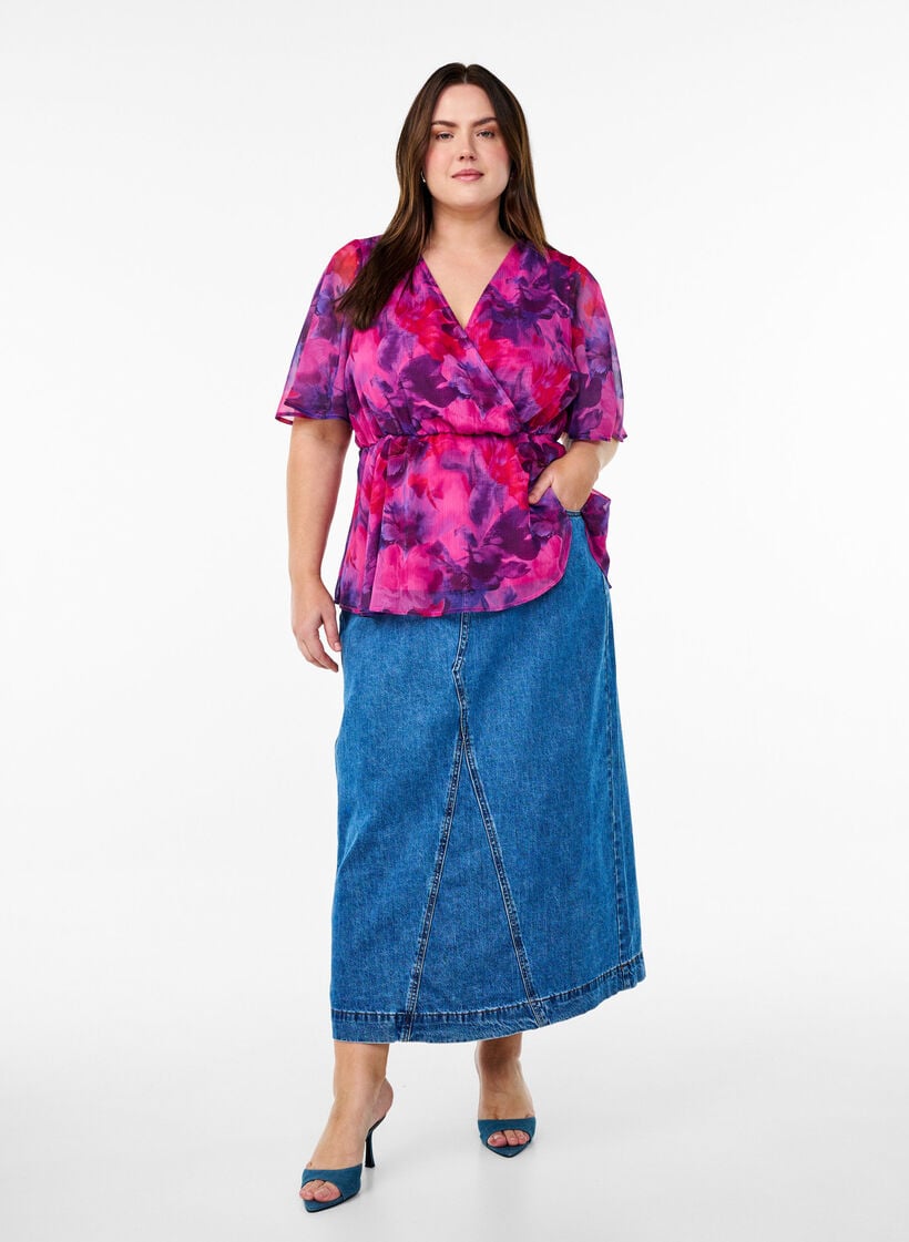 Kukkakuvioinen sifonkipusero lyhyill&auml; hihoilla, Punainen, Model image number 1