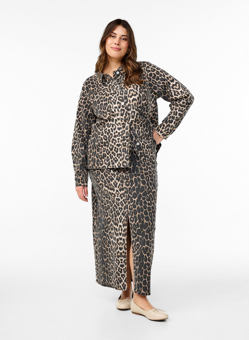 Farkkutakki leopardikuvioinnilla ja rintataskuilla, Ruskea, Model image number 1