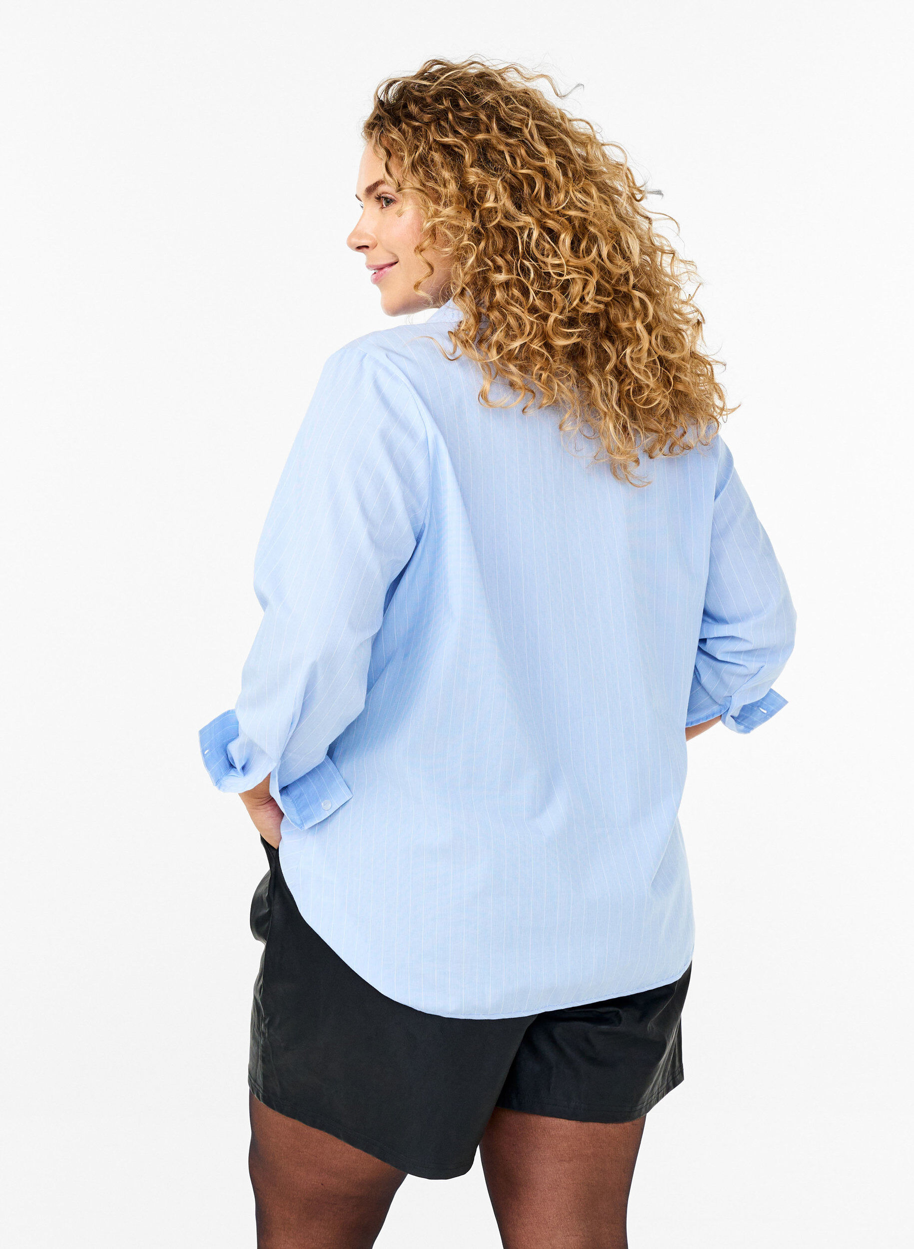 Zizzi Rennot tekonahkashortsit, Black, Model image number 1