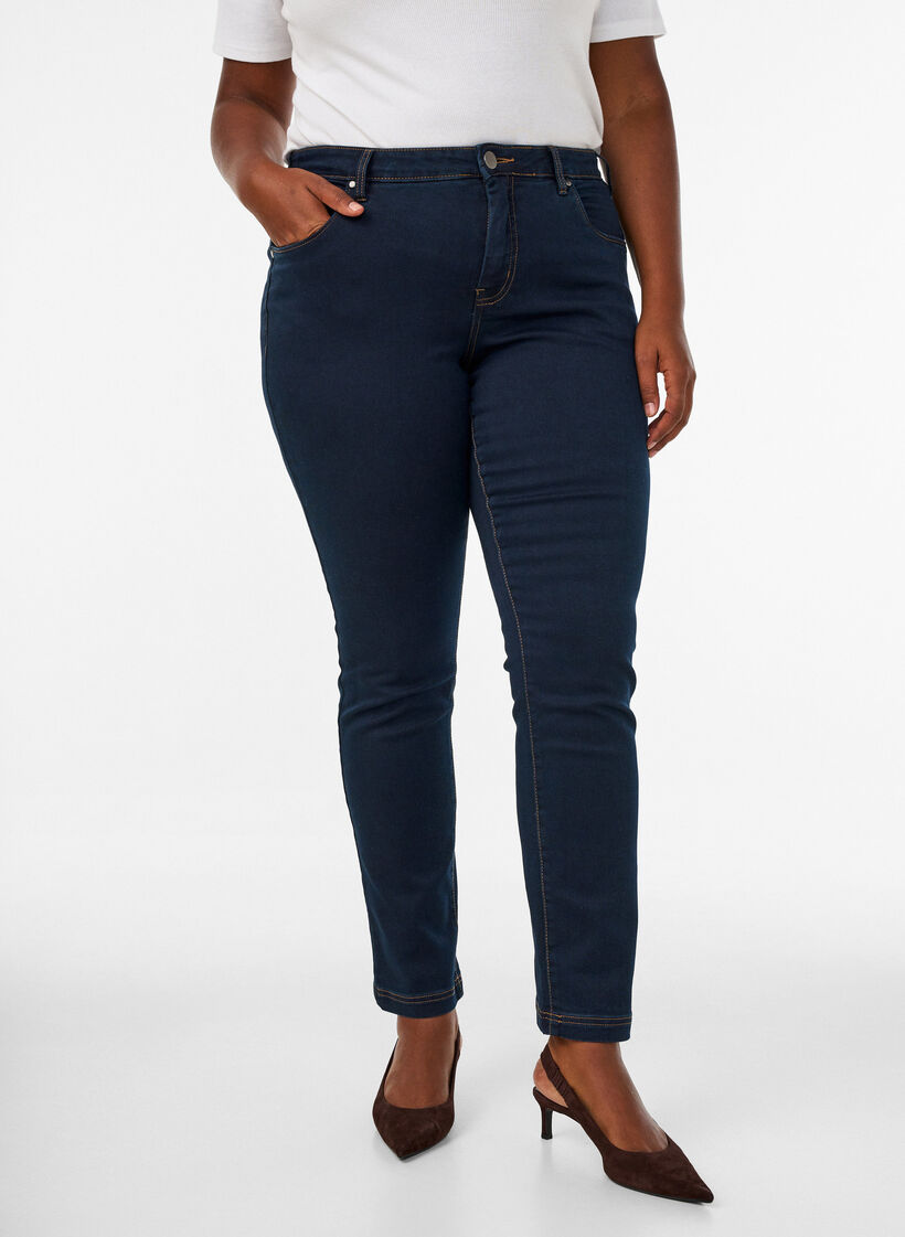 Slim fit Emily-farkut normaalilla vy&ouml;t&auml;r&ouml;ll&auml;, Sininen, Model image number 3