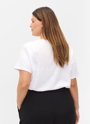 2 perus t-paitaa puuvillasta, Black/B White, Model image number 1