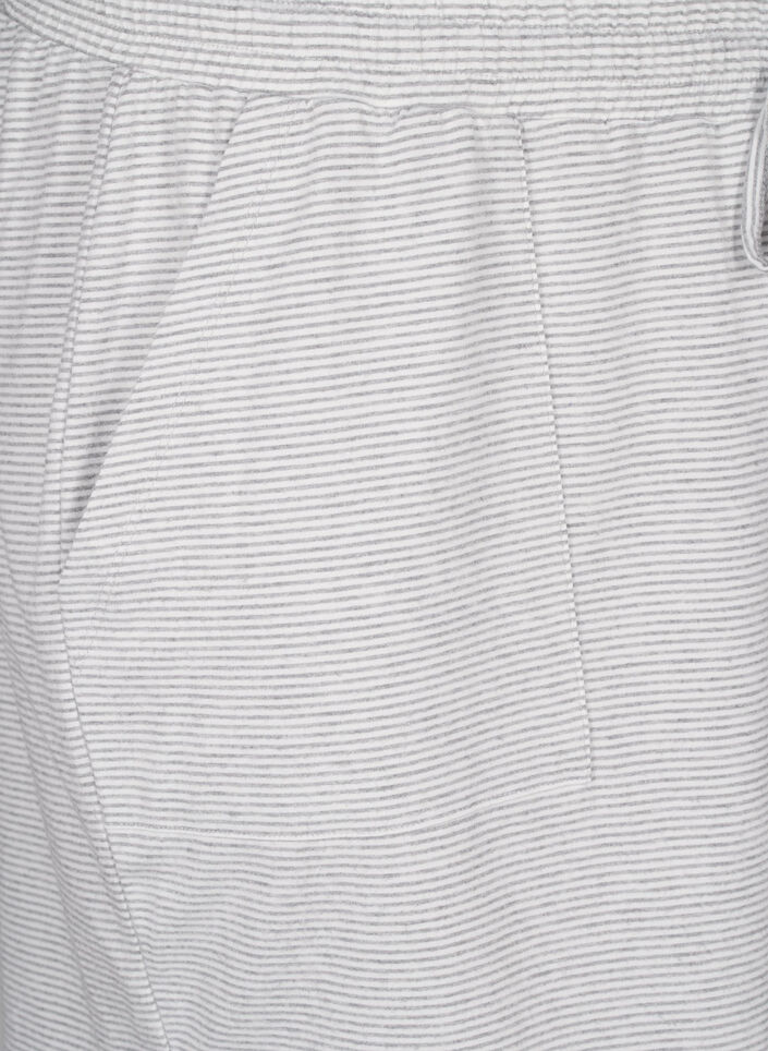 Raidalliset korkeavyötäröiset pyjamashortsit, LGM Stripe, Packshot image number 2