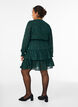 Lyhyt mekko r&ouml;yhel&ouml;ill&auml; ja kuviopinnalla, Vihre&auml;, Model image number 2