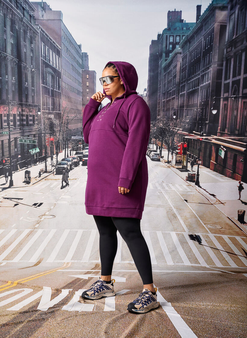 Urheilullinen svetarimekko hupulla, Pickled Beet/SilverP, Image image number 0