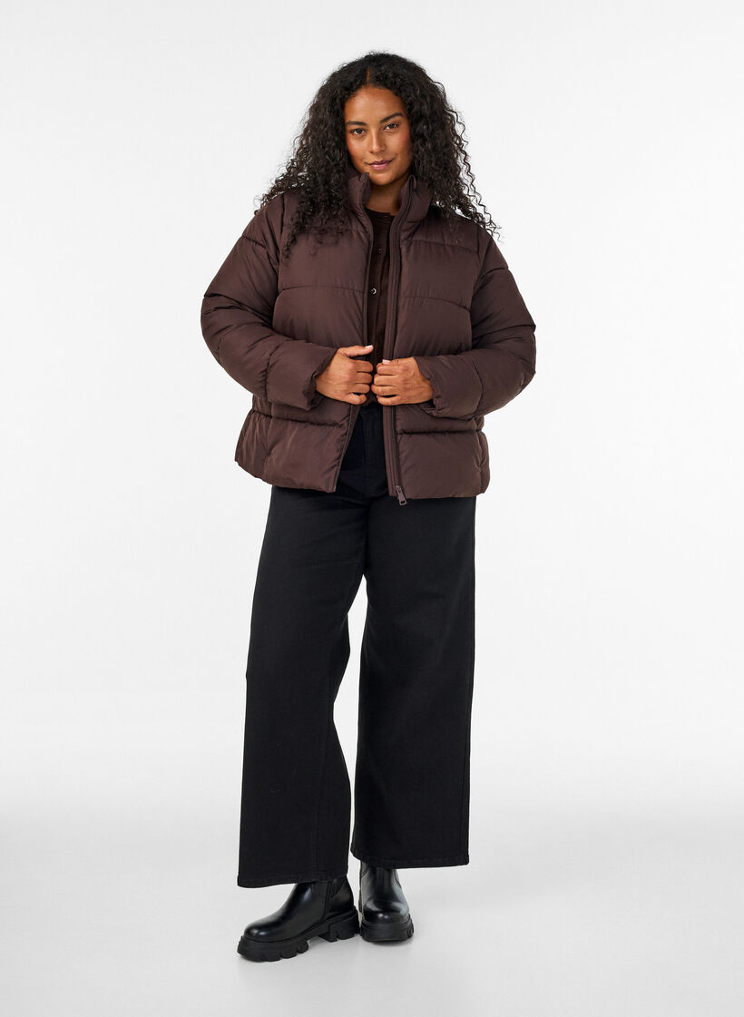 Lyhyt toppatakki korkealla kauluksella, Ruskea, Model image number 1
