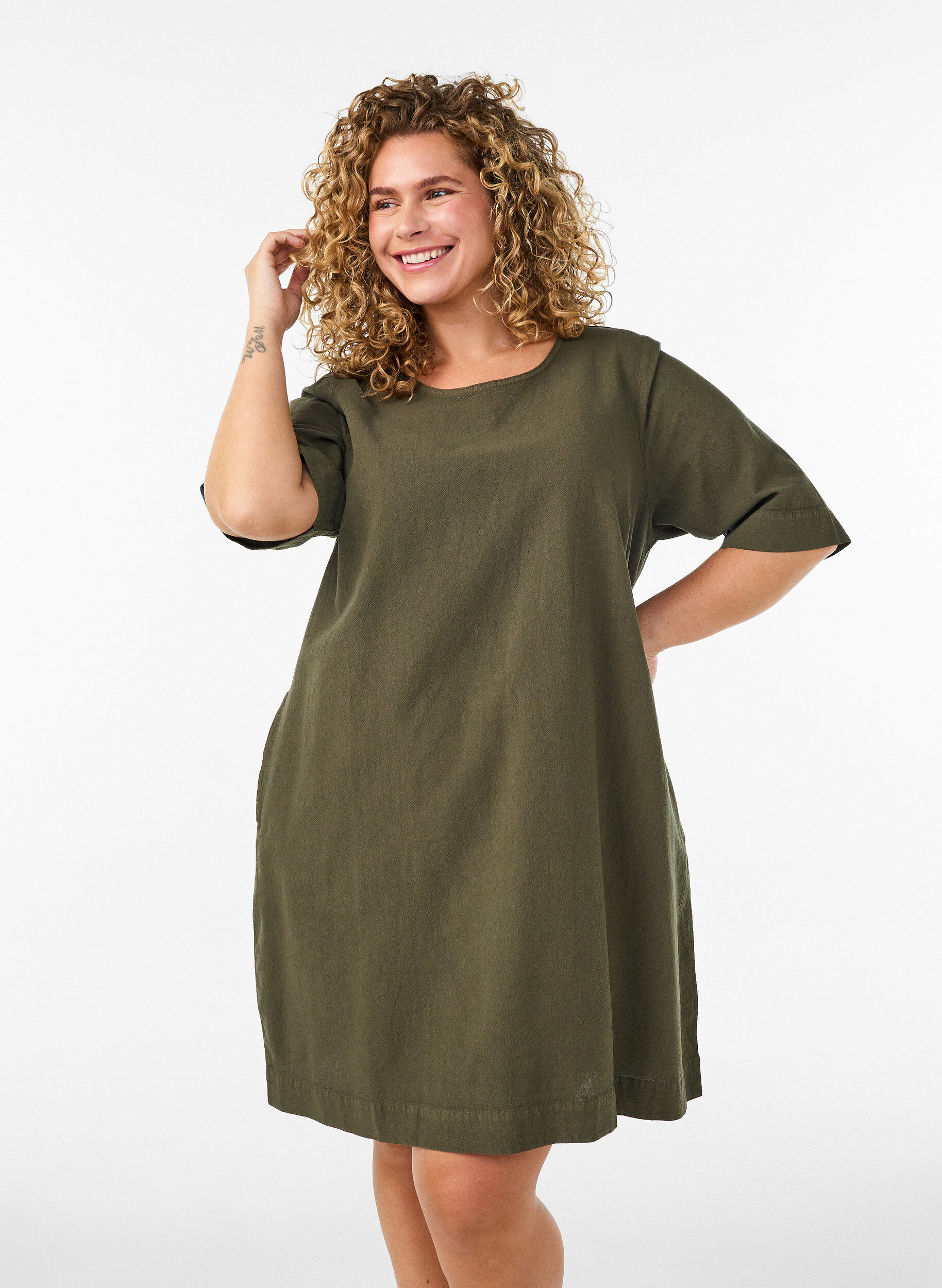 ZizziPuuvillamekko lyhyill&auml; hihoilla ja taskuilla, Vihre&auml;, Model image number 0