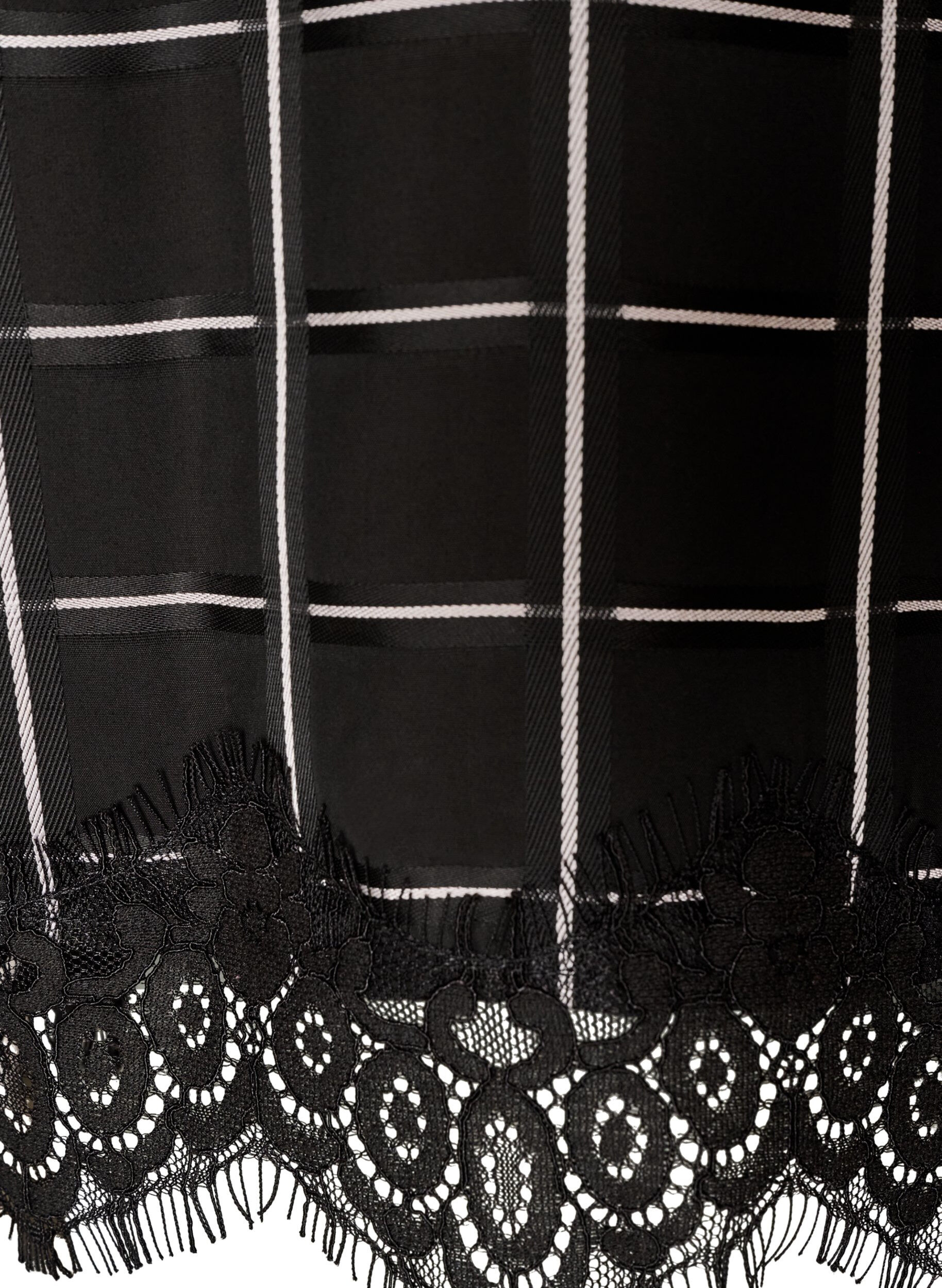 ZizziRuudullinen pusero pitsireunuksella ja kyyn&auml;rpituisilla hihoilla, Musta, Packshot image number 3