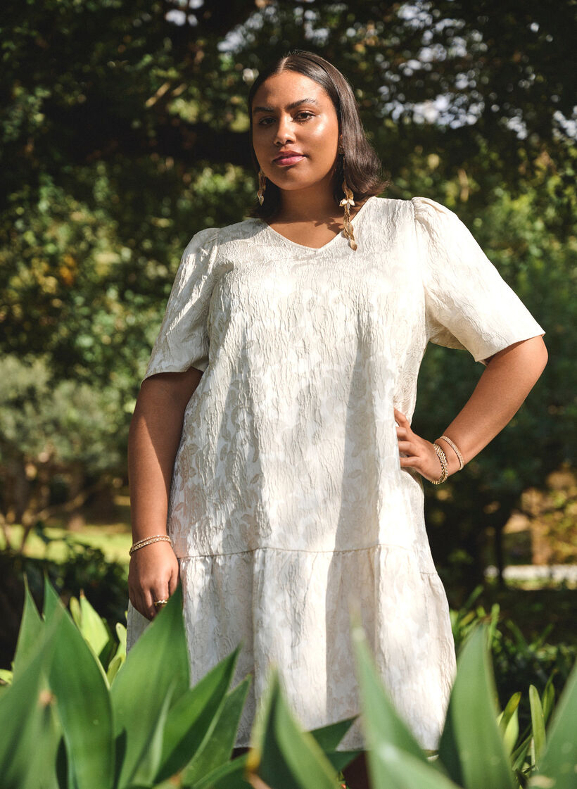 Polvipituinen jacquard-mekko lyhyillä hihoilla, Whisper White, Image image number 0