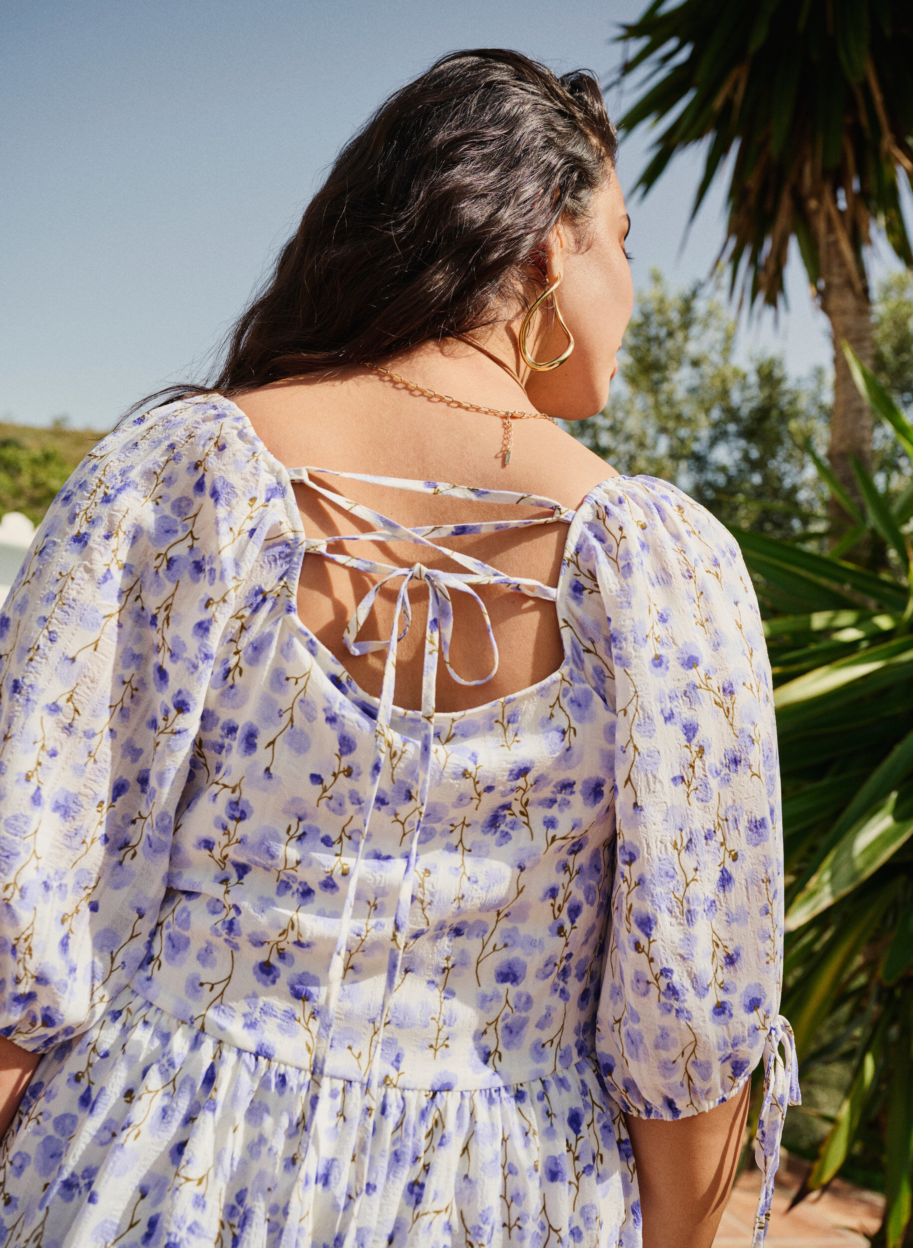 Zizzi Kes&auml;mekko, jossa on kukkakuviointi ja pitsisi&auml; yksityiskohtia, Sand Verbena AOP, Image image number 1