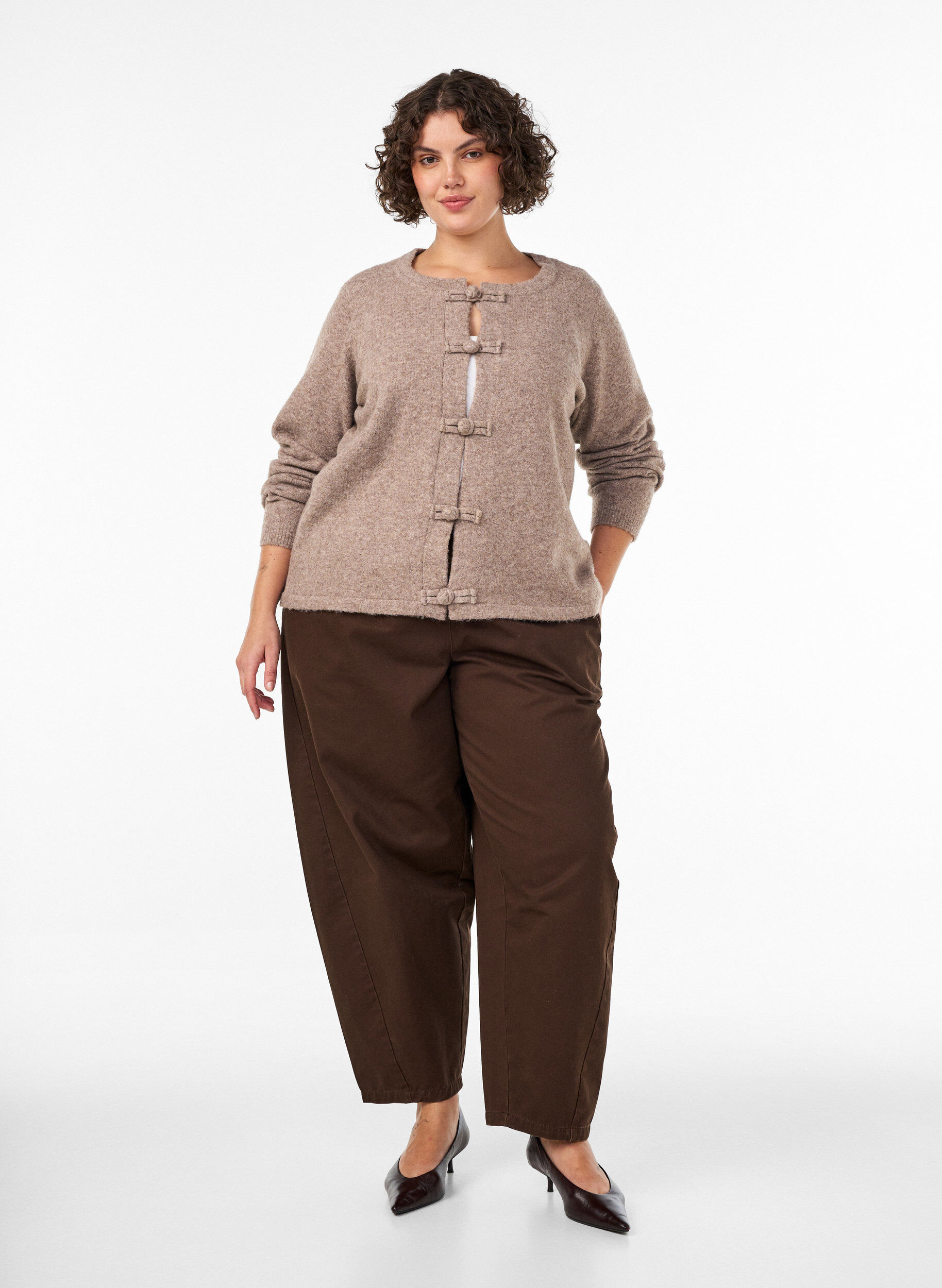 ZizziNeuletakki solmukiinnityksill&auml;, Beige, Model image number 1