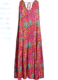 Hihaton A-linjainen maksimekko V-p&auml;&auml;ntiell&auml;, Punainen