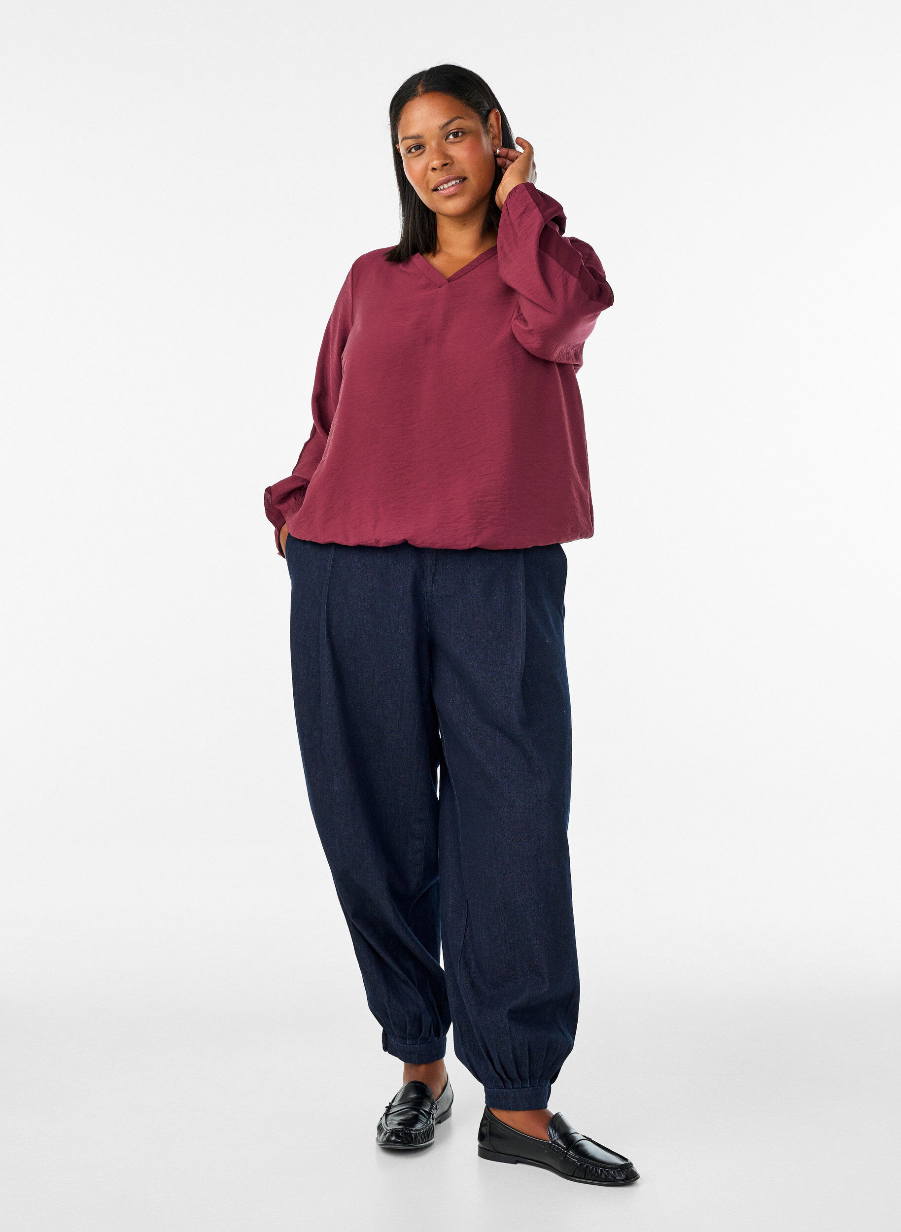 ZizziPusero pallohihoilla ja sifonkiyksityiskohdilla, Punainen, Model image number 1