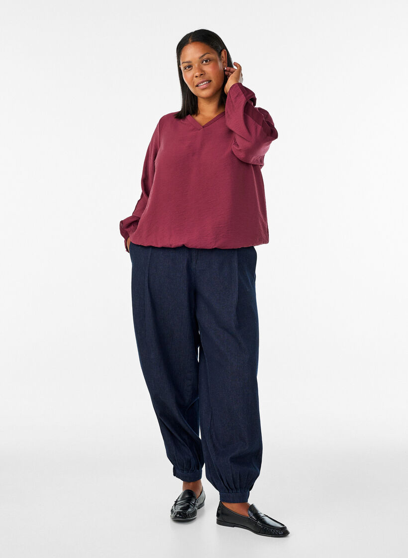 Pusero pallohihoilla ja sifonkiyksityiskohdilla, Punainen, Model image number 1