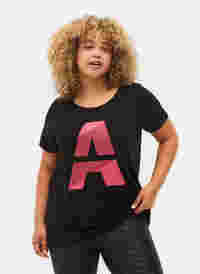 T-paita printillä treeniin , Black w. Pink A, Model