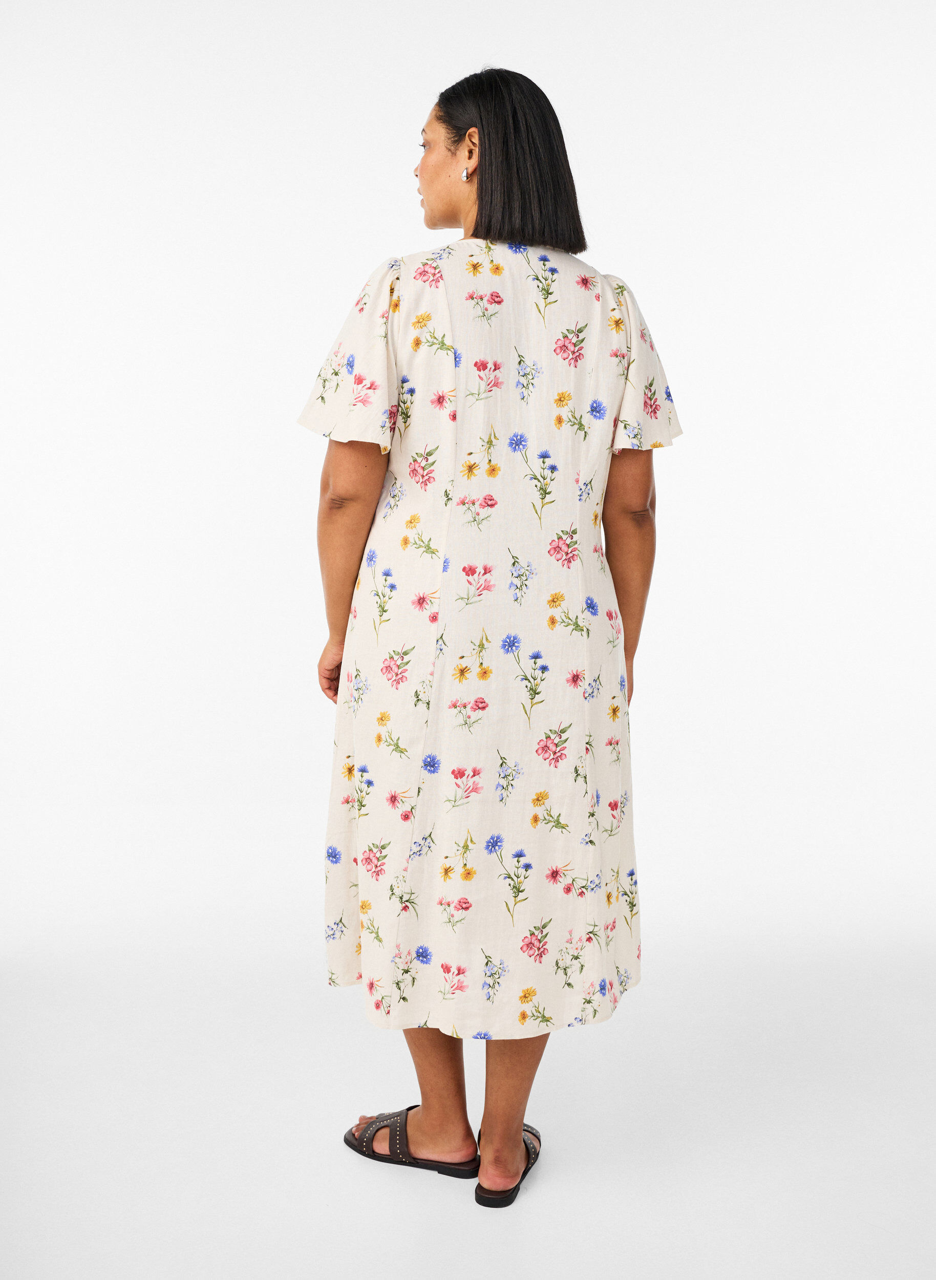 Zizzi Midimekko pellava- ja viskoosisekoitteesta r&ouml;yhel&ouml;hihoilla, Beige, Model image number 1