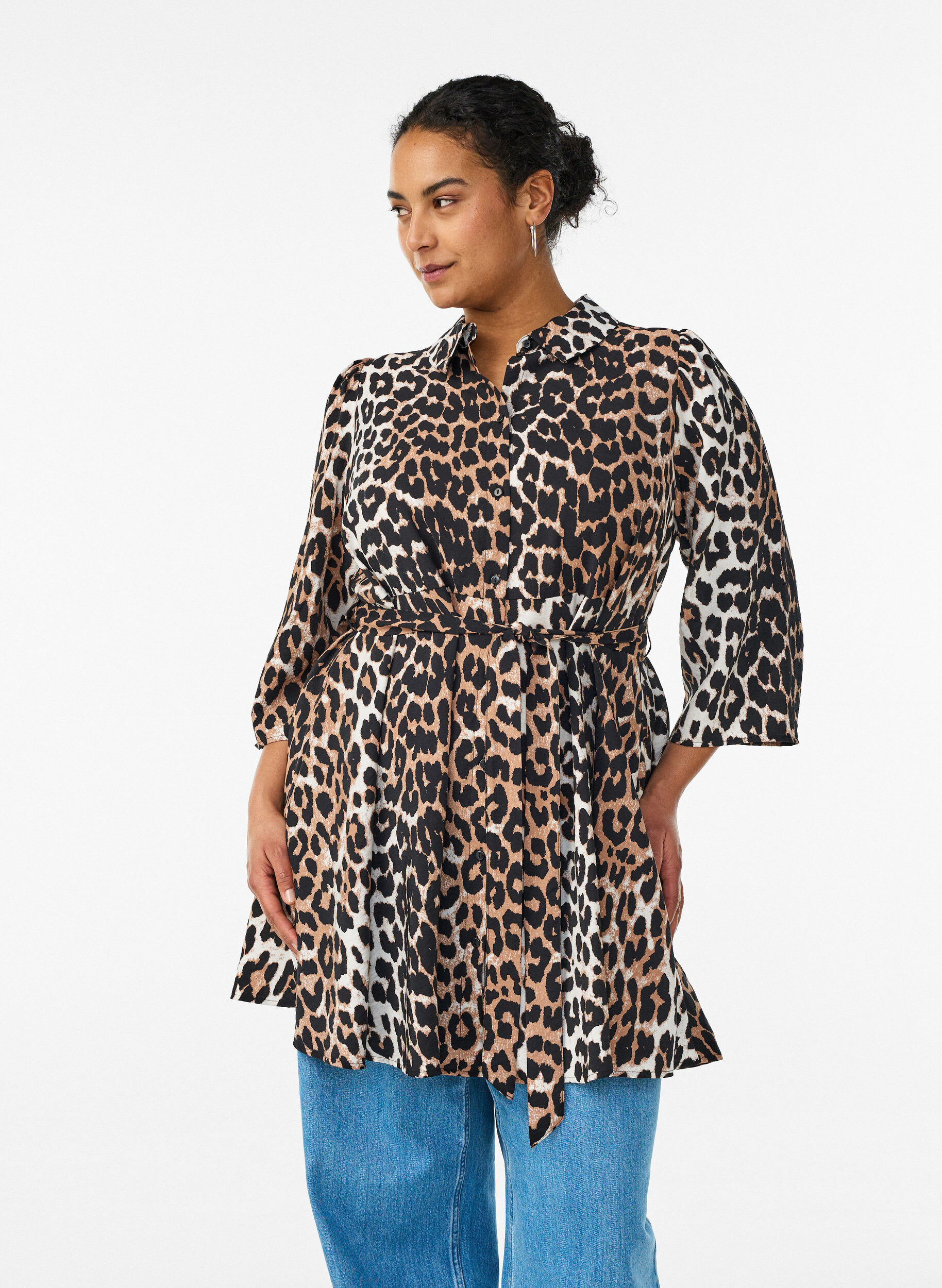 Kuvioitu tunika solmiovy&ouml;ll&auml; ja 3/4-hihoilla, Ruskea, Model