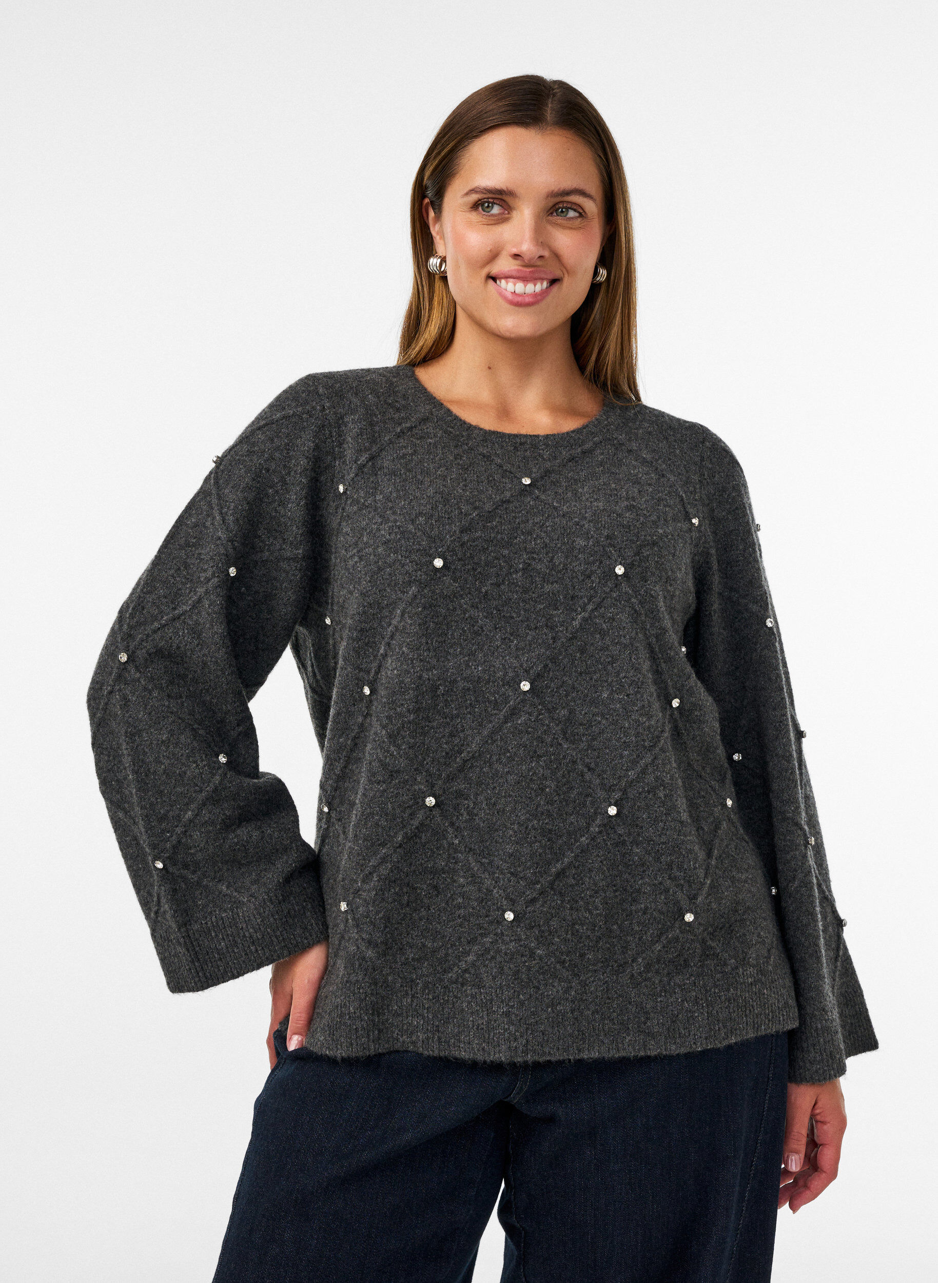 ZizziNeulepusero strasseilla ja timanttikuvioinnilla, Harmaa, Model image number 0