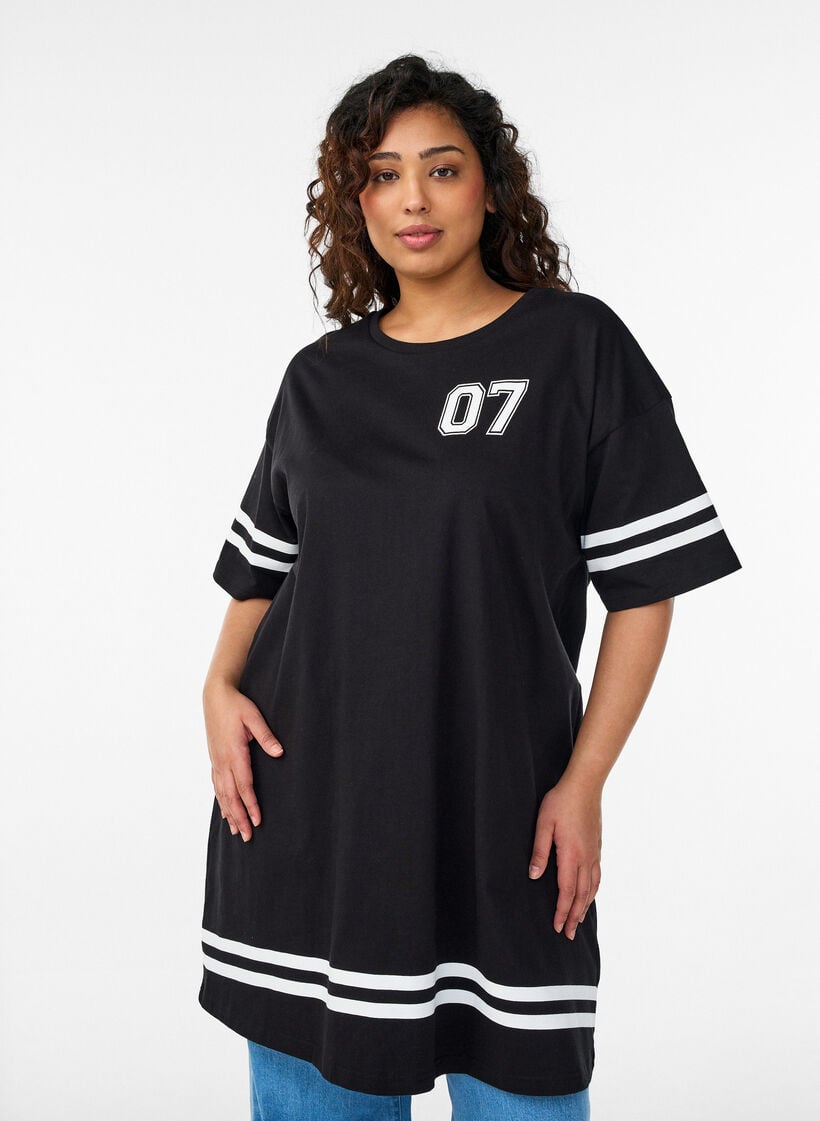 Lyhyt T-paitamekko sporttisilla yksityiskohdilla, Musta, Model image number 0