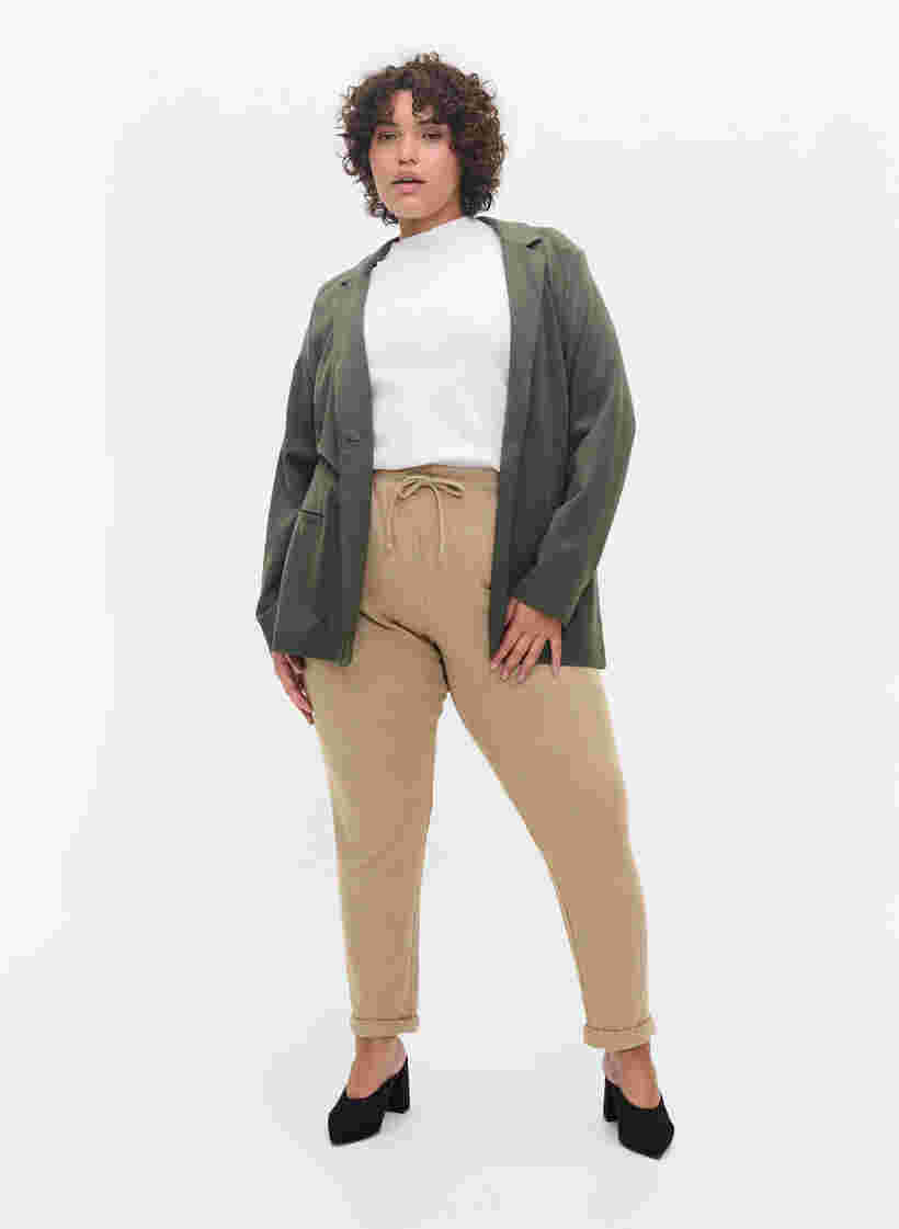 Meleeratut housut nyörillä ja taskuilla , Beige Melange, Model image number 4