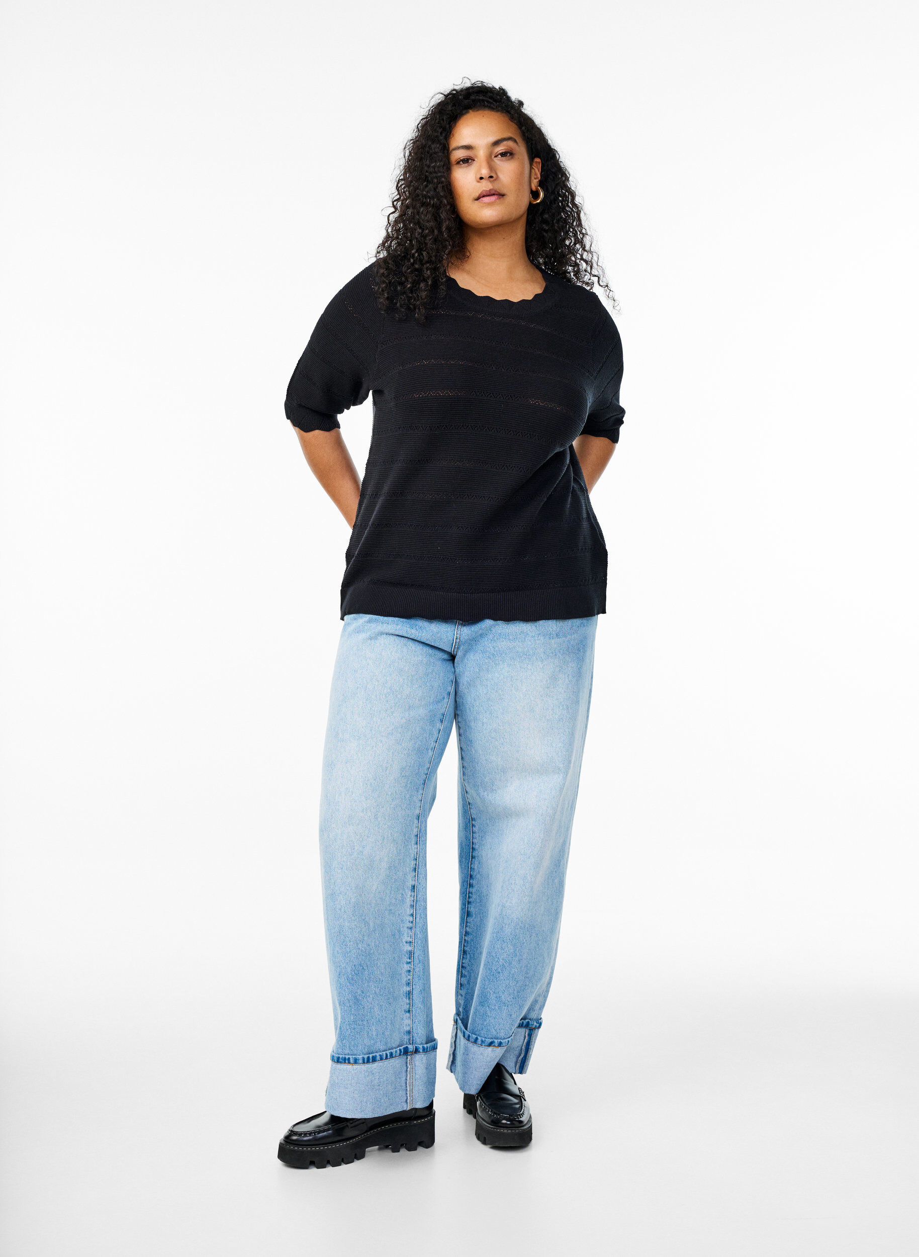 Zizzi Neulepusero raidallisella pitsikuvioinnilla ja lyhyill&auml; hihoilla, Musta, Model image number 1