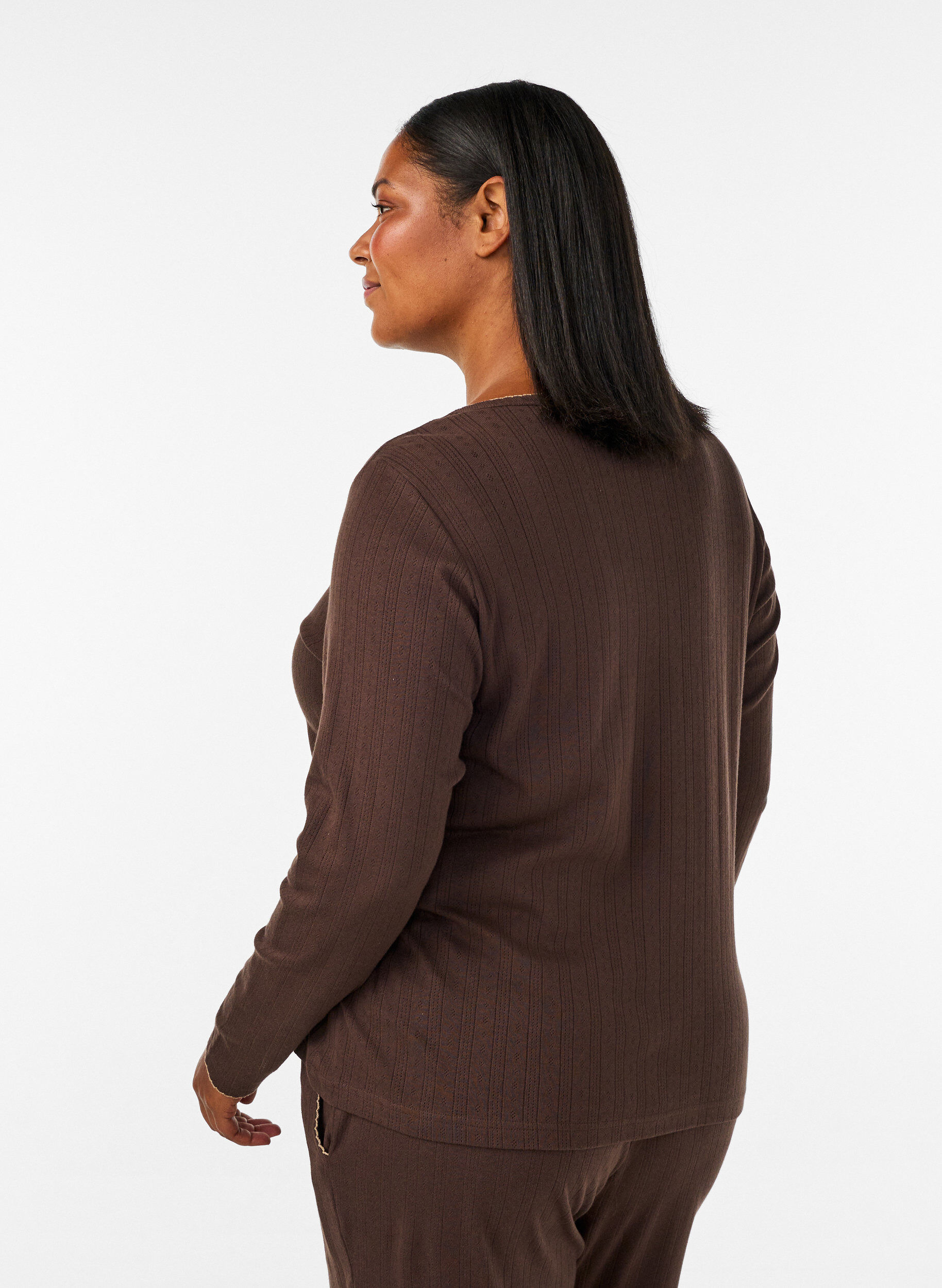 ZizziLuomupuuvillainen pyjamapaita rei&rsquo;itetyll&auml; kirjailulla, Ruskea, Model image number 2
