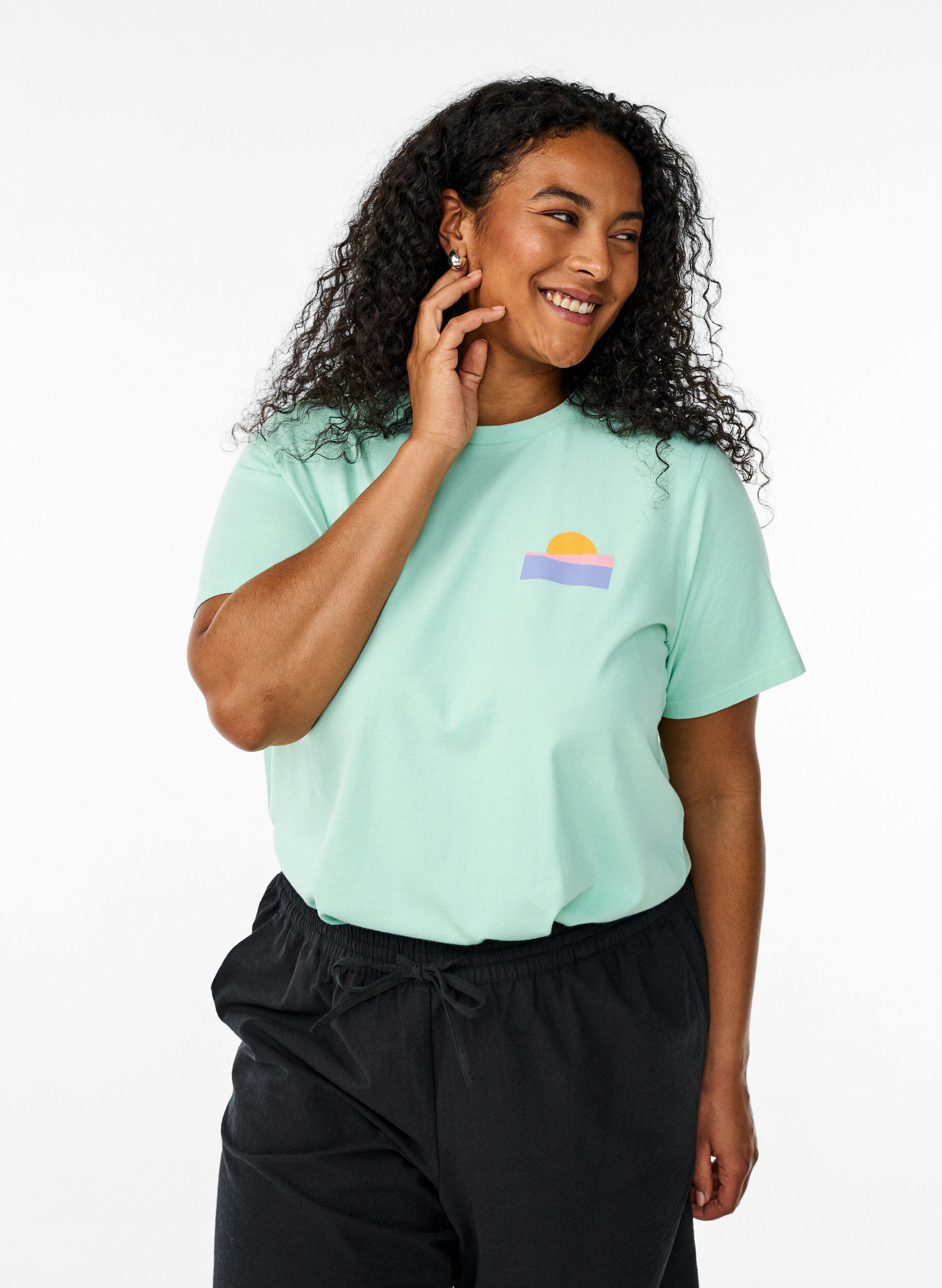 Zizzi Luomupuuvillainen t-paita selk&auml;printill&auml;, Vihre&auml;, Model image number 0